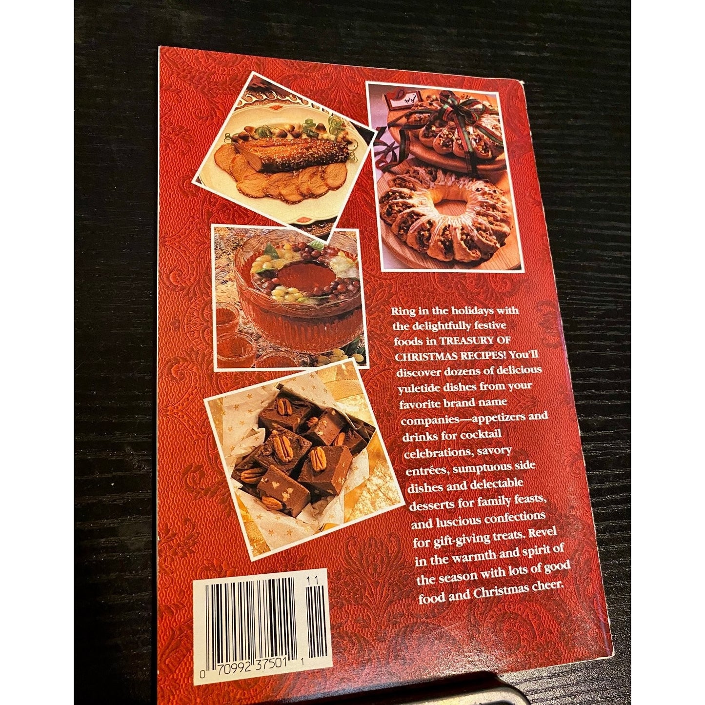 Favorite Brand Name 1993 Treasury of Christmas Recipes Special Edition Booklet