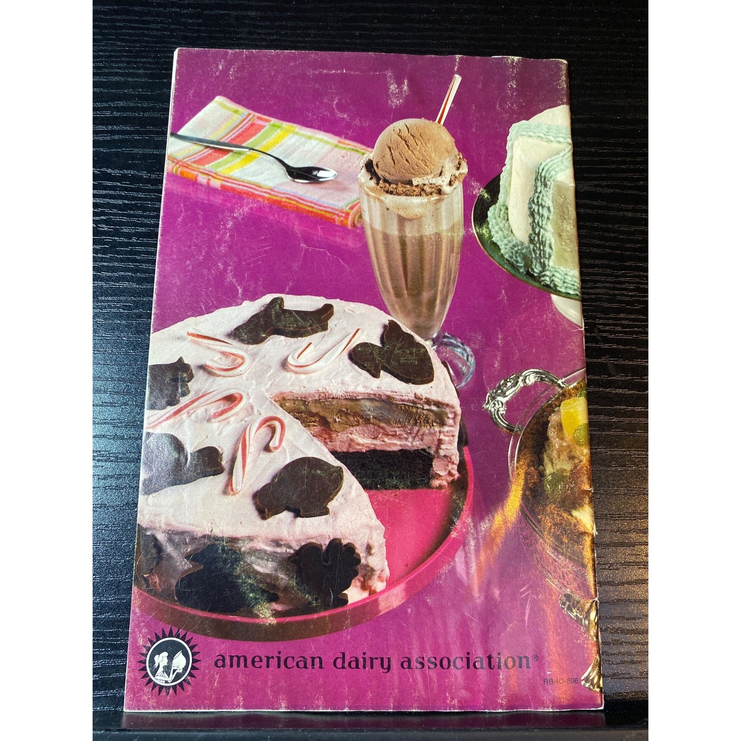 The Wonderful World Of Ice Cream Cookbook Booklet American Dairy Association 1970s