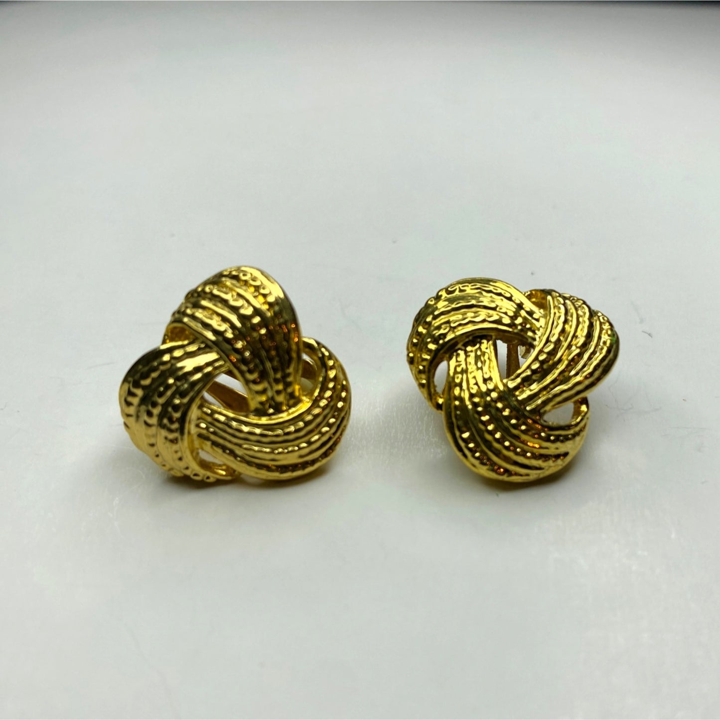 Vintage Earrings Clip On Gold Tone Rope Knot 80s Retro