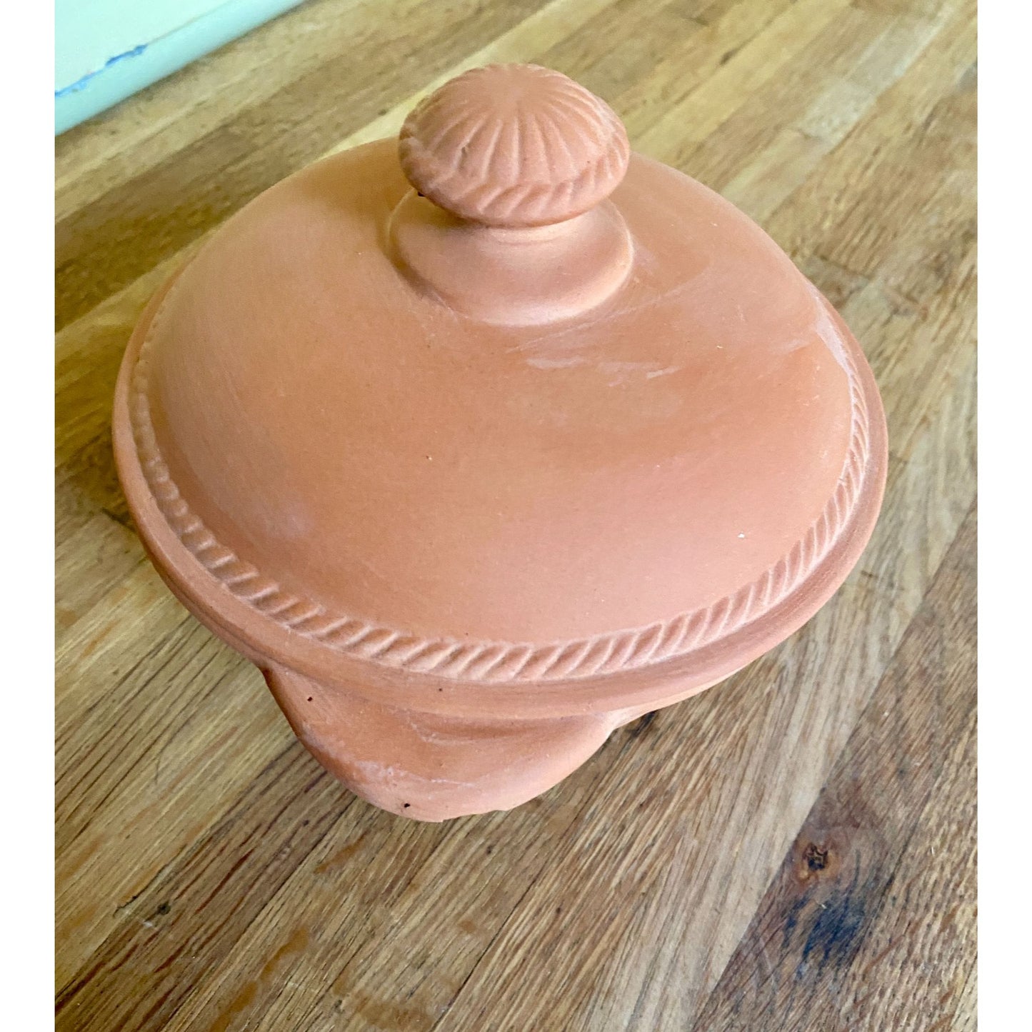 Terracotta Clay Casserole Dish With Lid Rustic Finish 2 Cup Capacity