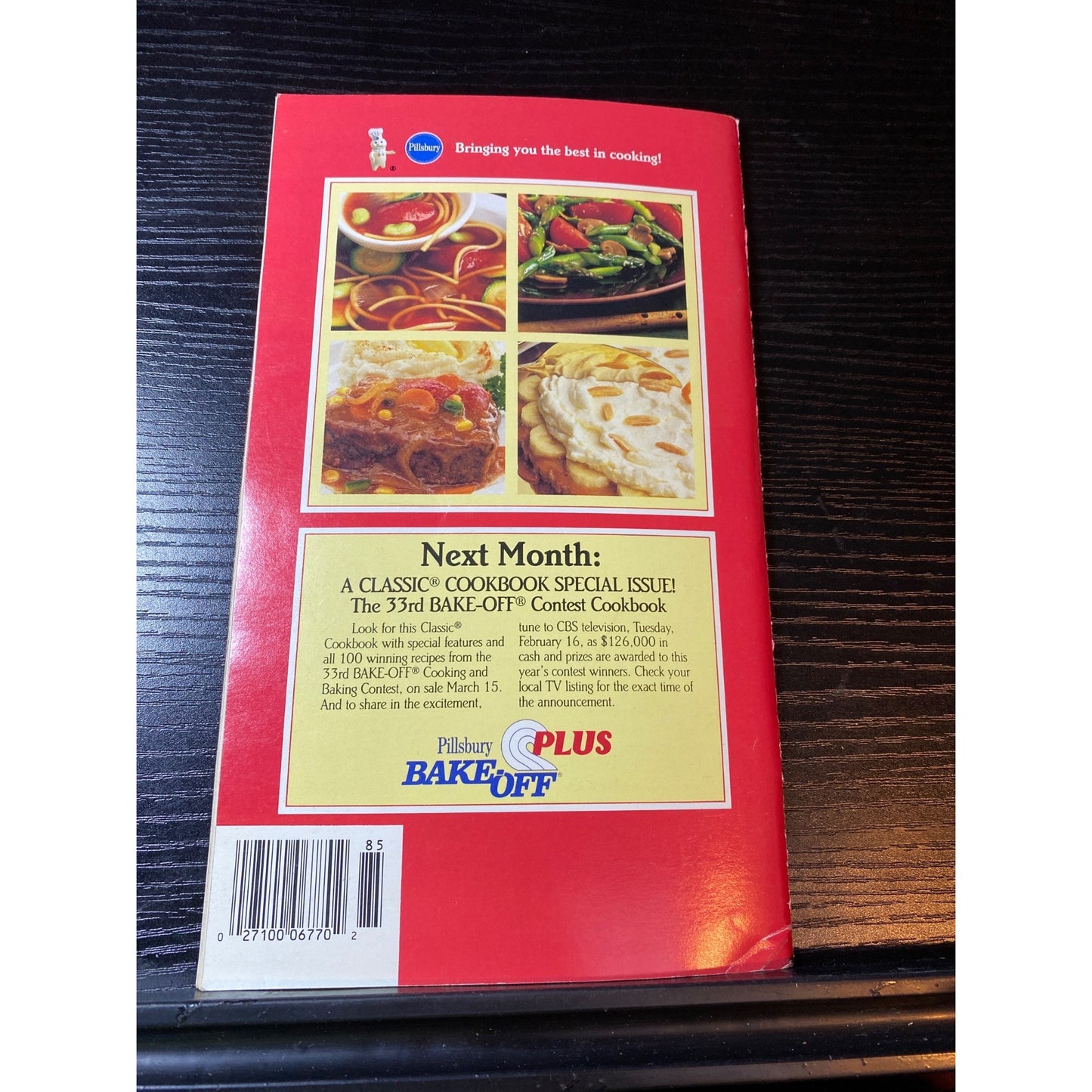 Pillsbury Classic Cookbook Booklet Everyones Favorite Foods 1984