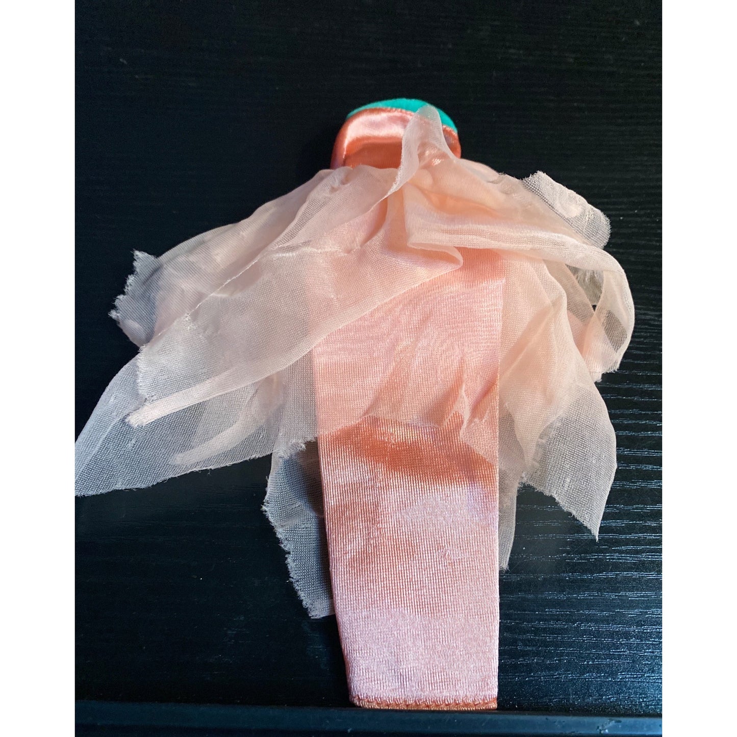 Barbie Fashion 720-4 Fantasy Fashion Gift Set Peach Dress 1989 Vintage