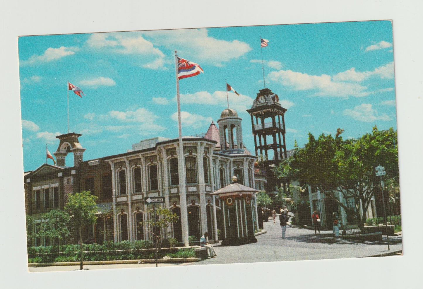 Postcard HI Hawaii Honolulu Kings Alley Shopping Center Chrome Unused