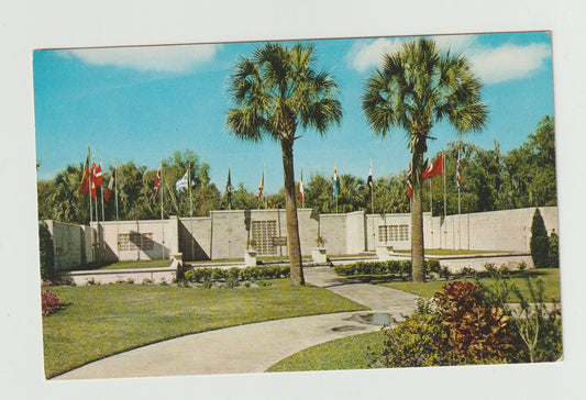 Postcard FL Florida Lake Wales Court of Flags Last Supper Chrome Unused