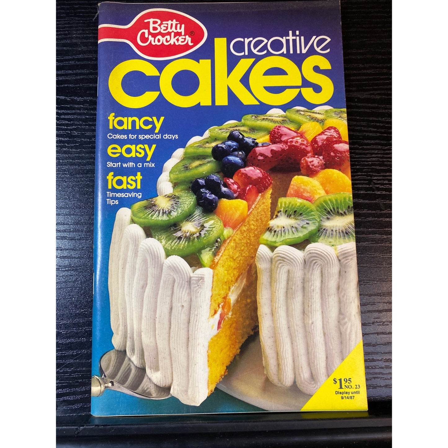 Betty Crocker Creative Cakes Recipe Cookbook 1987 Edition