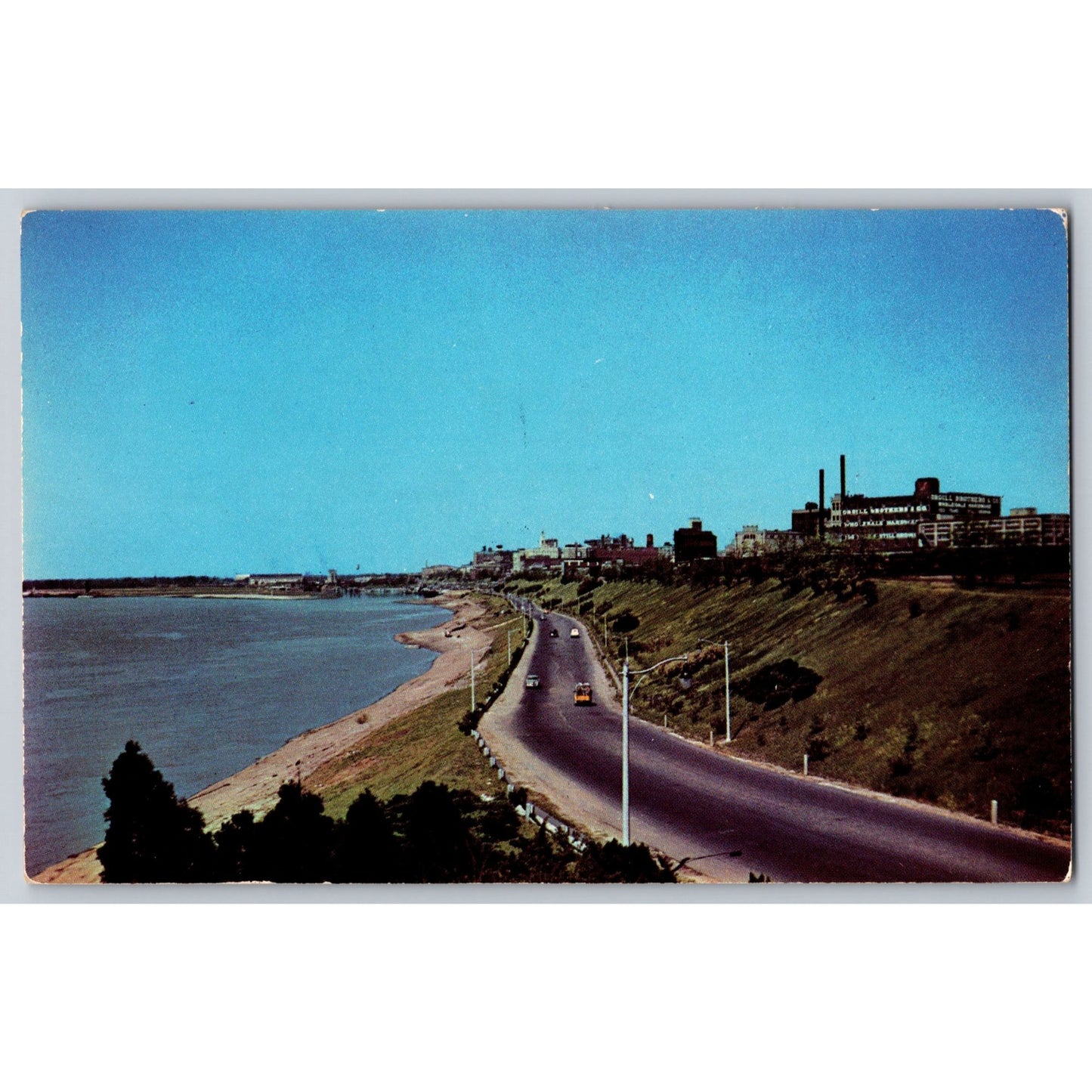 Memphis TN Tennessee Riverside Drive Along Mississippi River Chrome Postcard