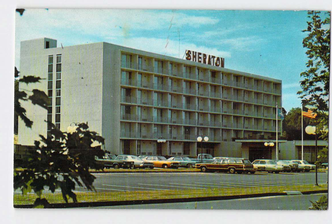 Postcard CT Connecticut Norwich Sheraton Motor Inn Chrome Unused