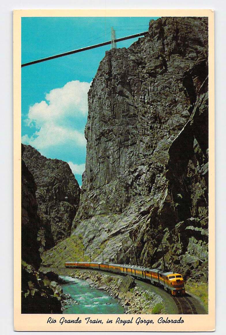 Postcard CO Colorado Royal Gorge Rio Grand Train in Gorge Chrome Used No Stamp