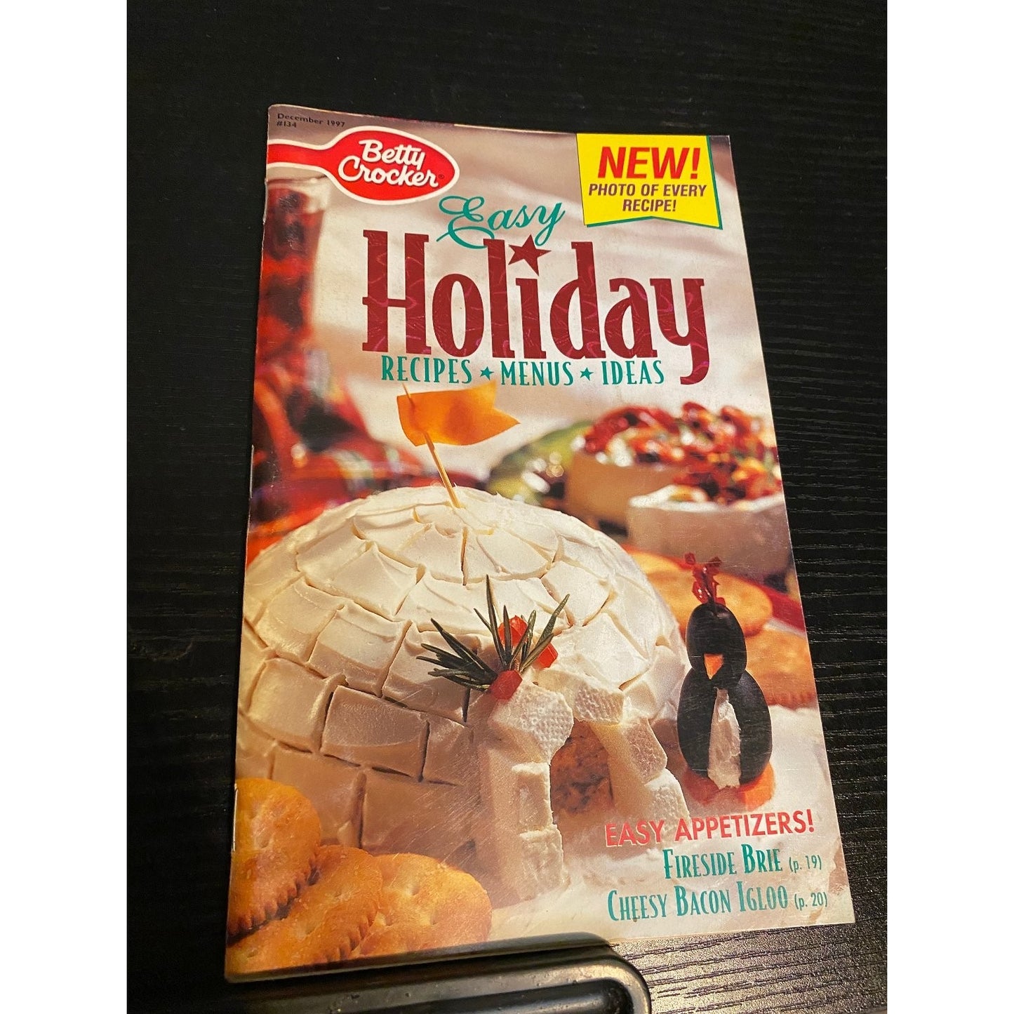 Cookbook Booklet Betty Crocker 1997 Easy Holiday Recipes Menus Ideas