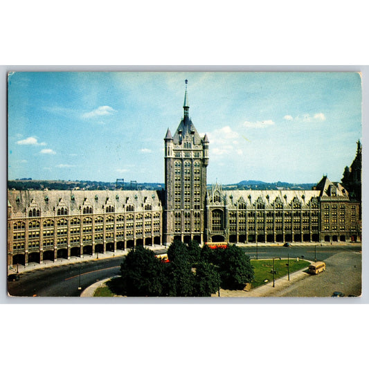Albany NY New York Delaware and Hudson Building Chrome Postcard Unused