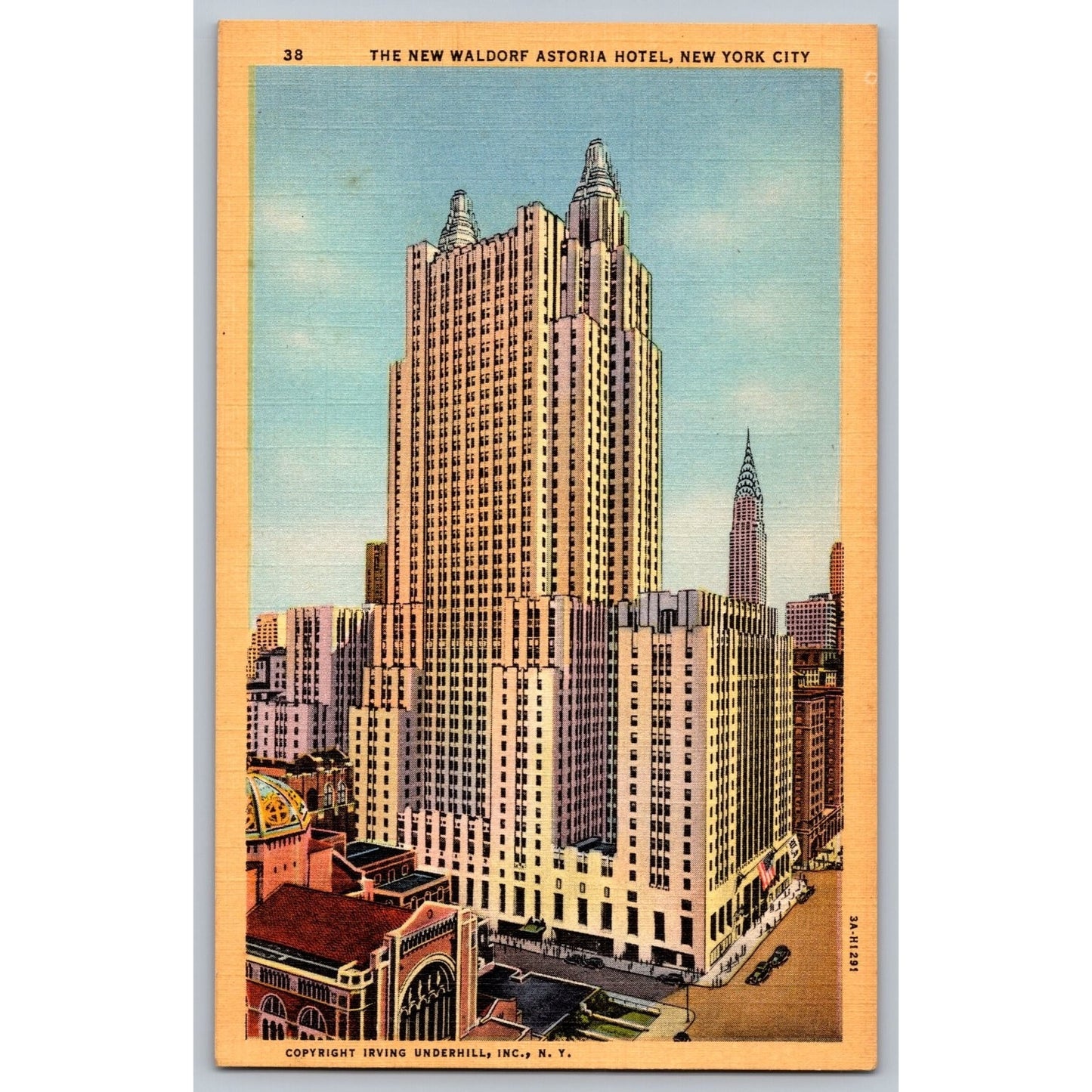 New York City NY The New Waldorf Astoria Hotel Linen Postcard Unused