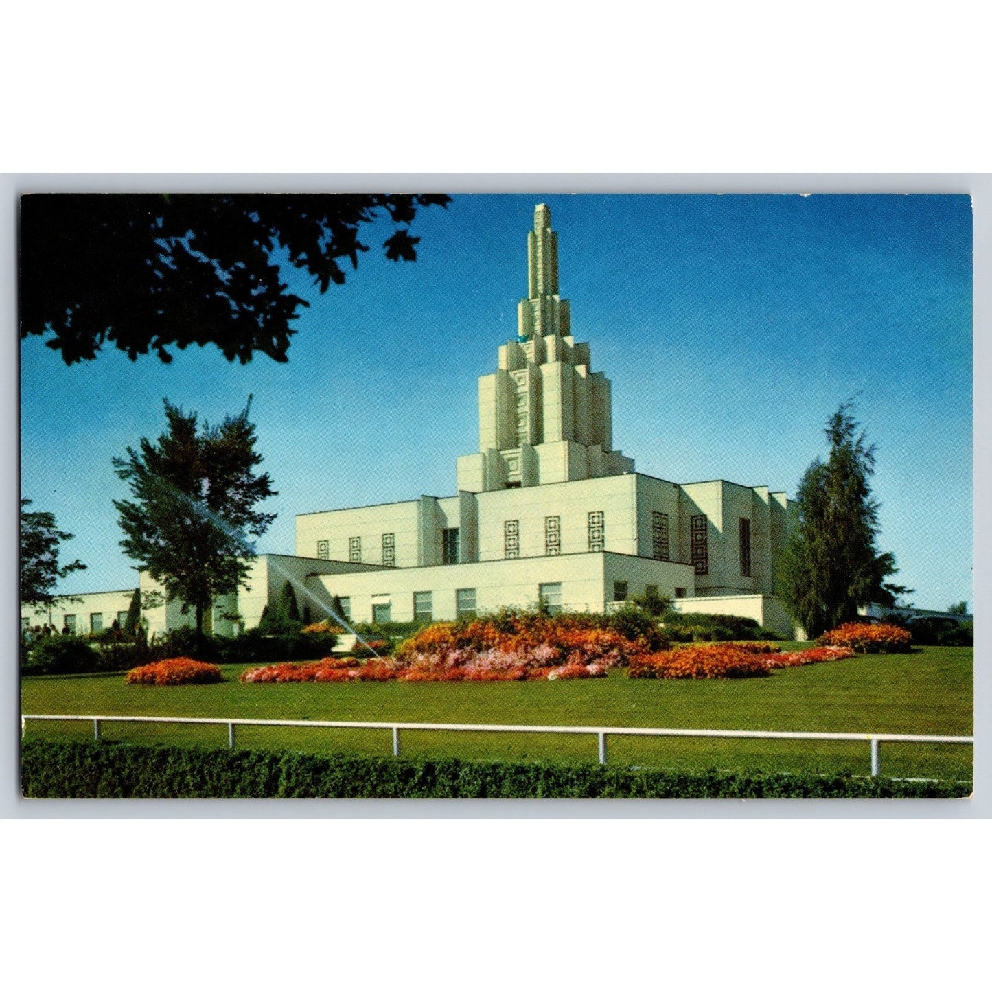 Idaho Falls ID Idaho Mormon Temple LDS Church Chrome Postcard Unused