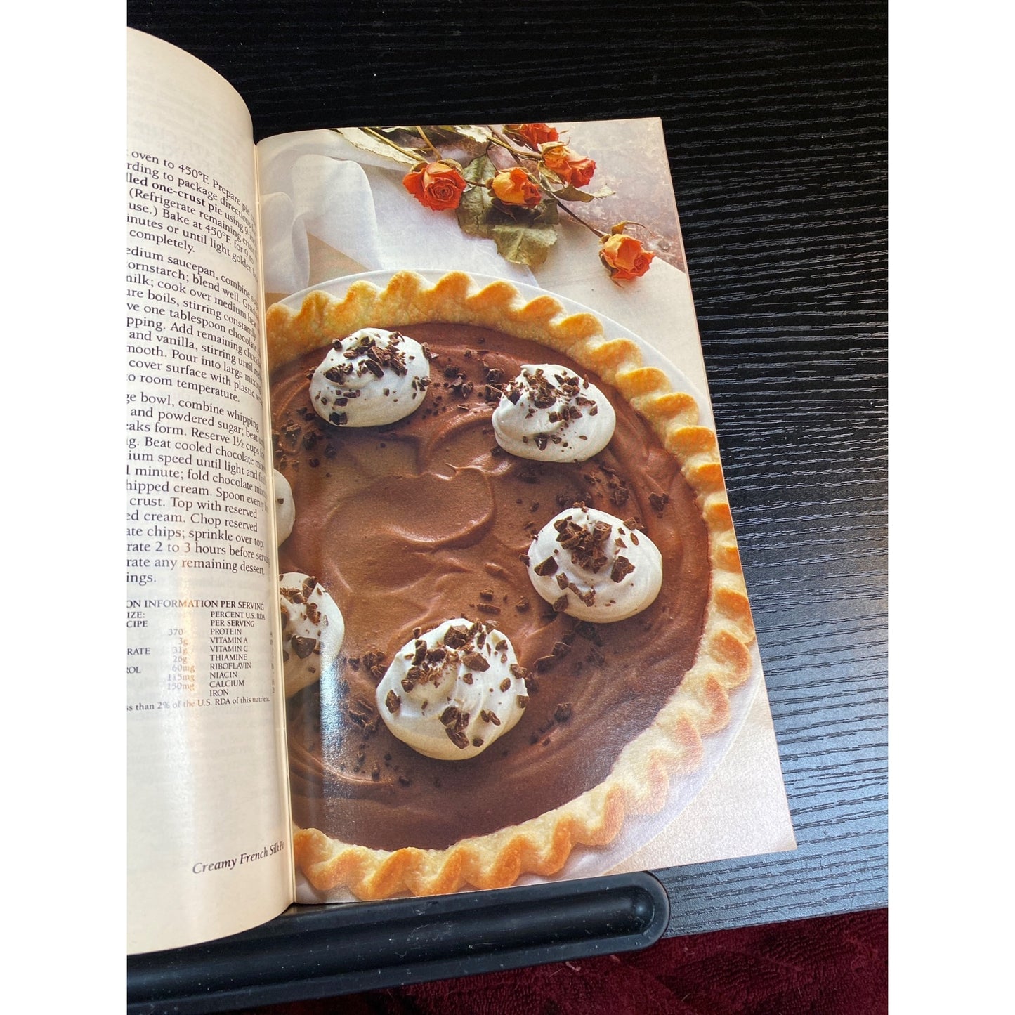 Pillsbury Chocolate Lovers IV Cookbook Magazine 1988 Classic Recipes Desserts & Treats