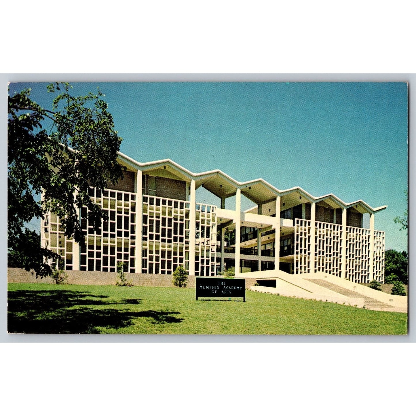 Memphis TN Tennessee Academy of Arts Overton Park Chrome Postcard Unused