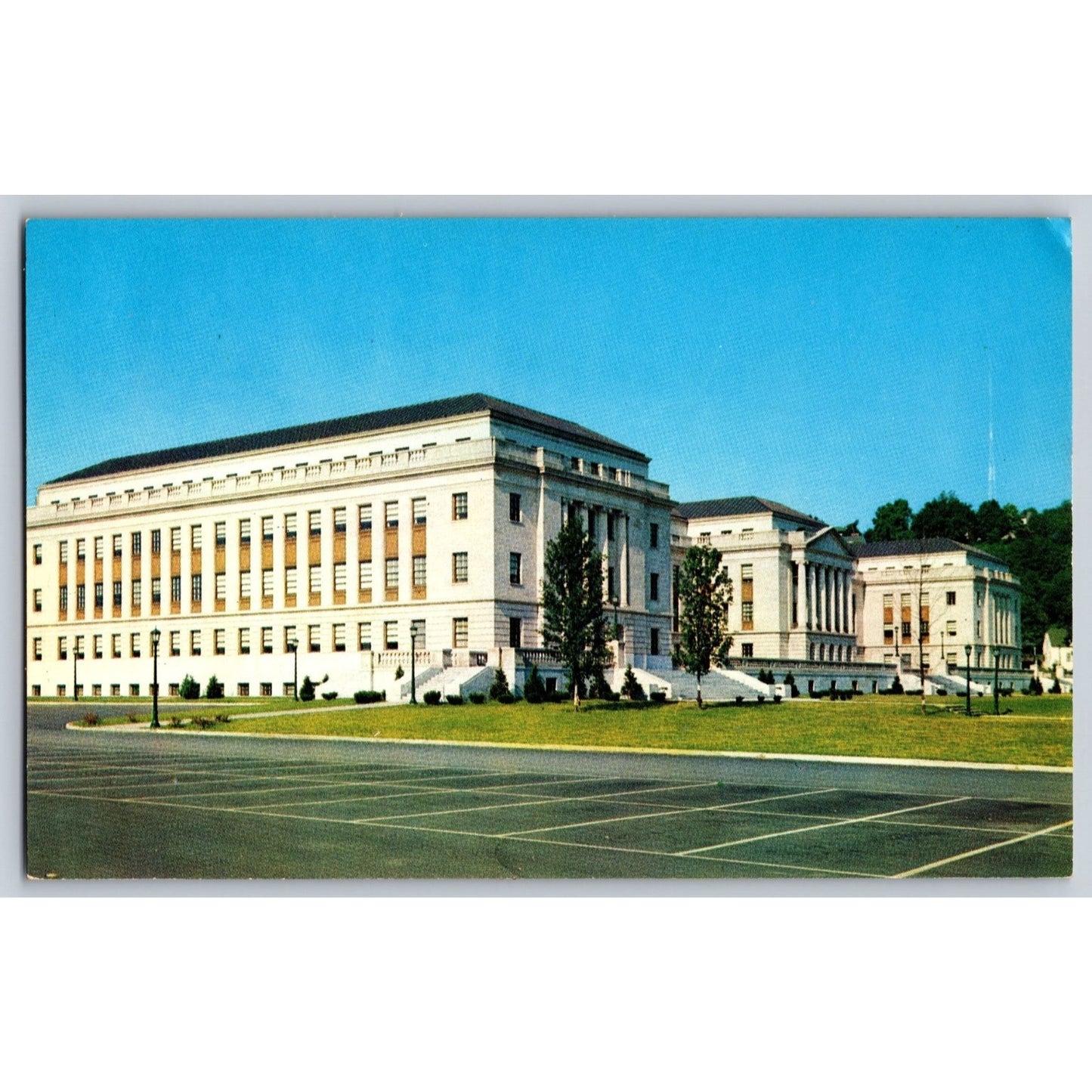 Frankfort KY Kentucky State Capitol Annex Chrome Postcard George A Hill Studios