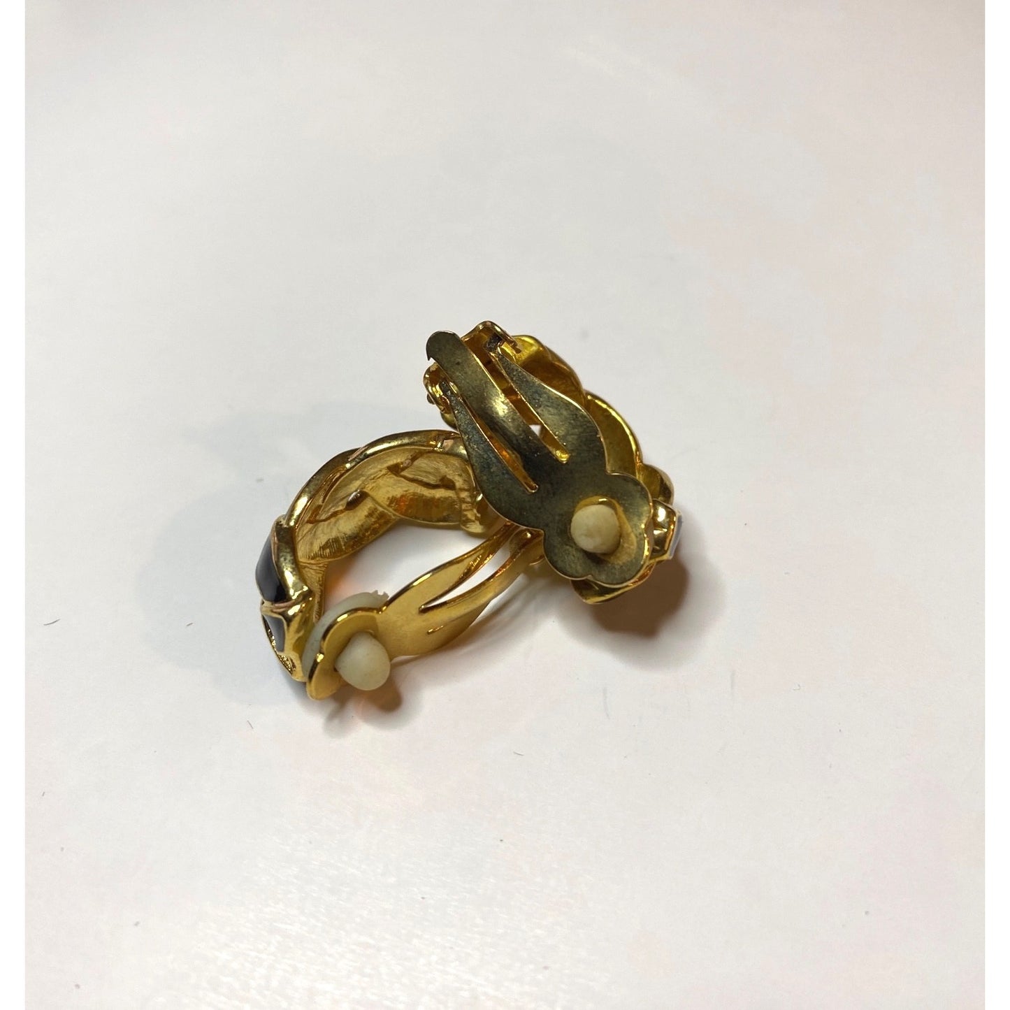 Clip-On Earrings Black Enamel Gold Tone Twist Knot Braided Basket Weave Design