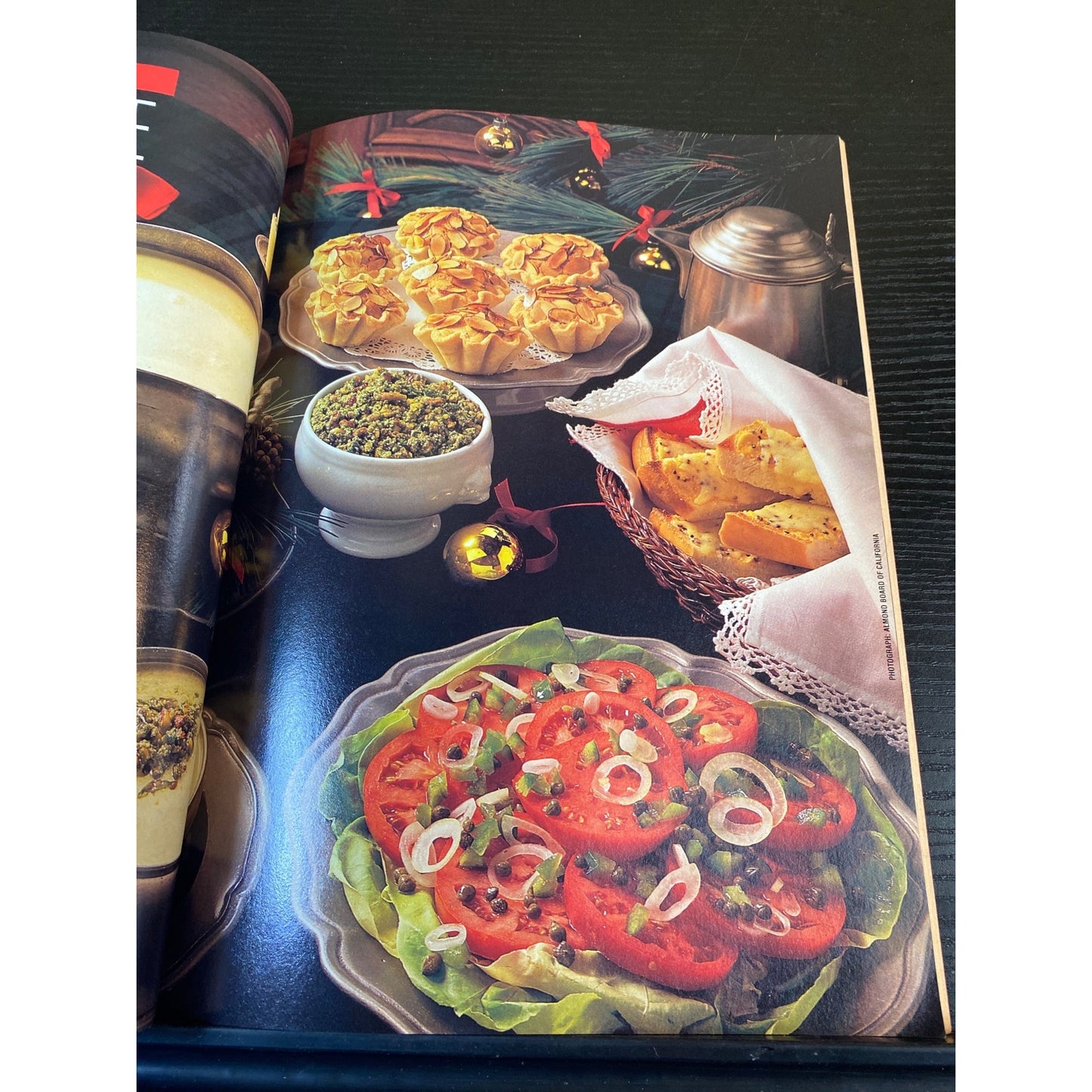 Woman's Day Jan 1986 Family Holiday Favorites Cookbook Cooking Magazine