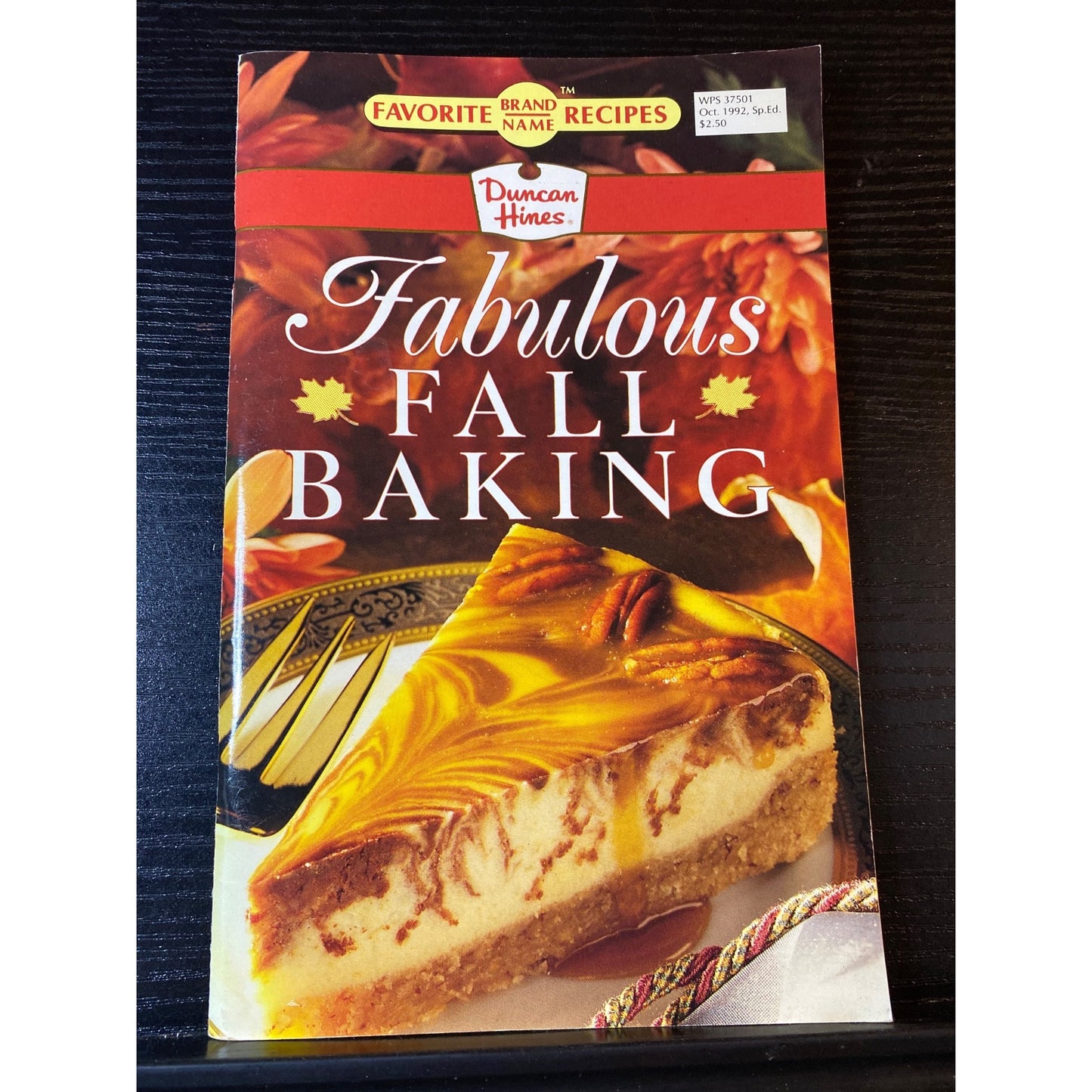 Favorite Brand Name Recipes Duncan Hines Cookbook Booklet 1992 Fall Baking