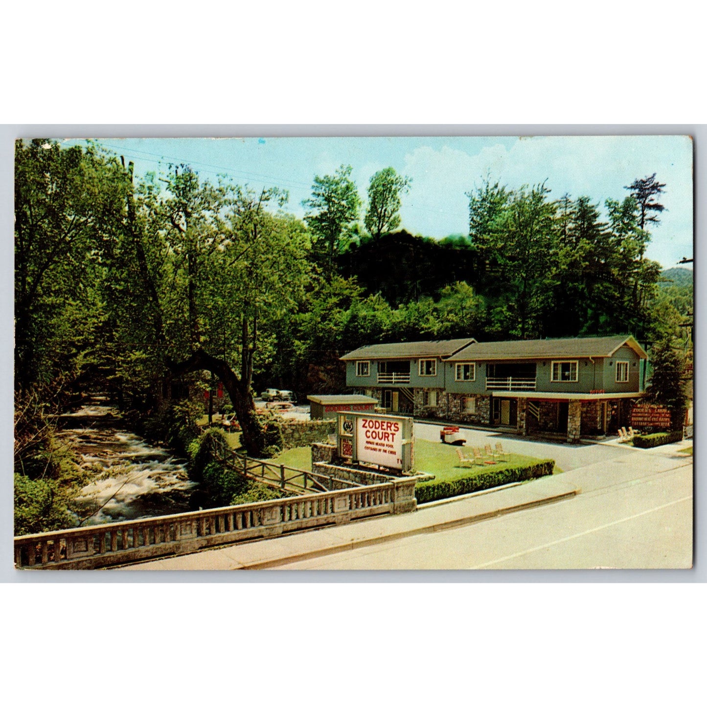 Gatlinburg TN Tennessee Zoders Court Motel Chrome Unused Postcard Dexter