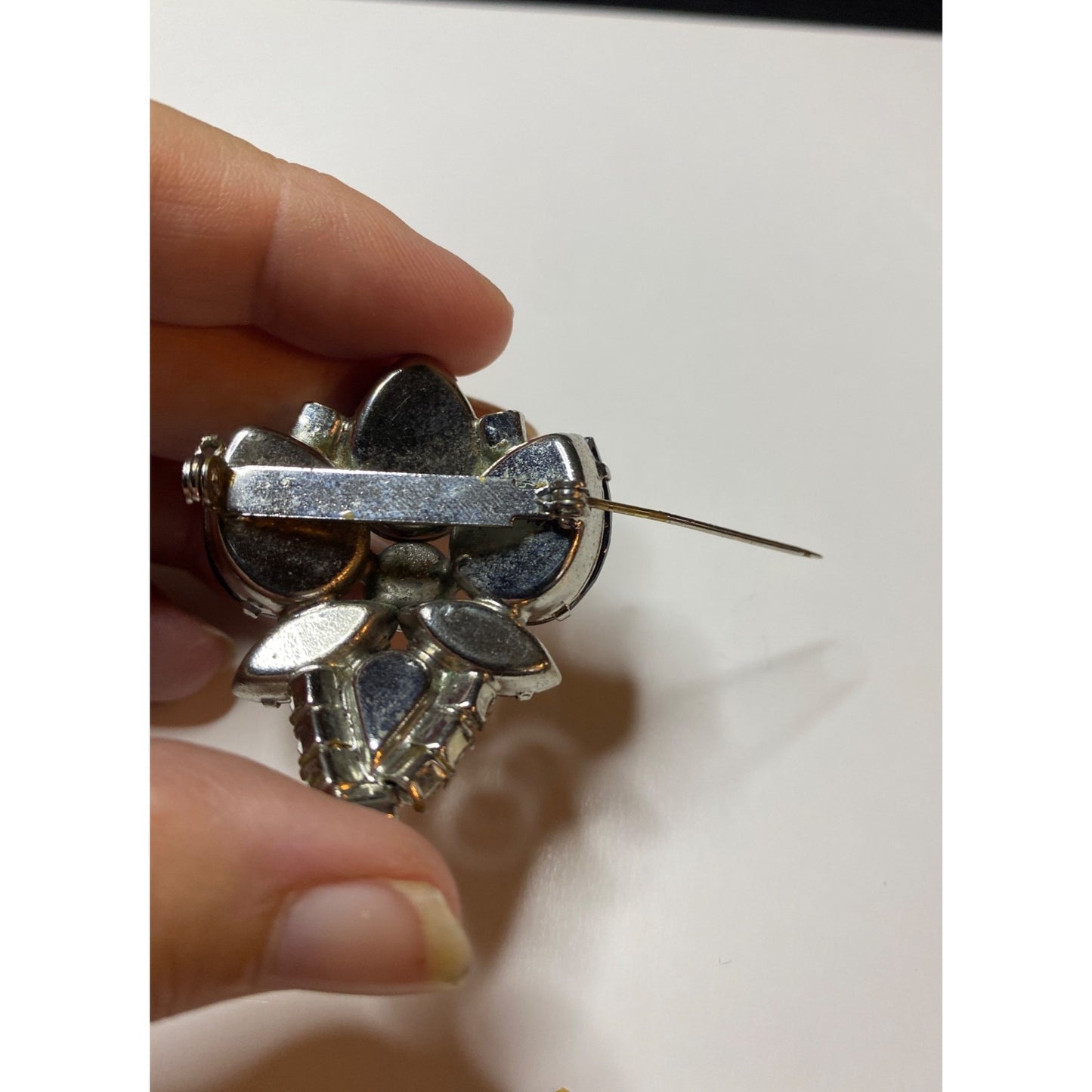 Brooch Juliana Delizza & Elster Blue Rhinestone Floral Aurora Borealis Accents