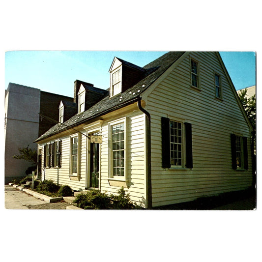 Fredericksburg VA Virginia Hugh Mercer Apothecary Shop Chrome Postcard