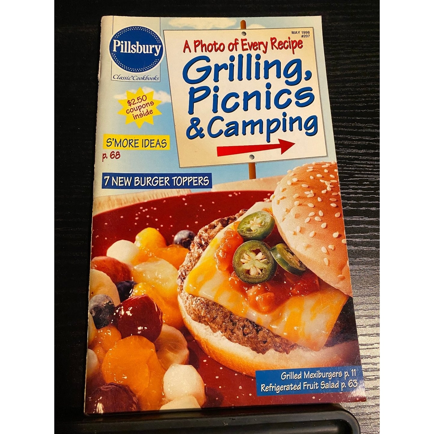 Pillsbury Classic Cookbook Booklet 1998 Grilling Picnics & Camping Recipes