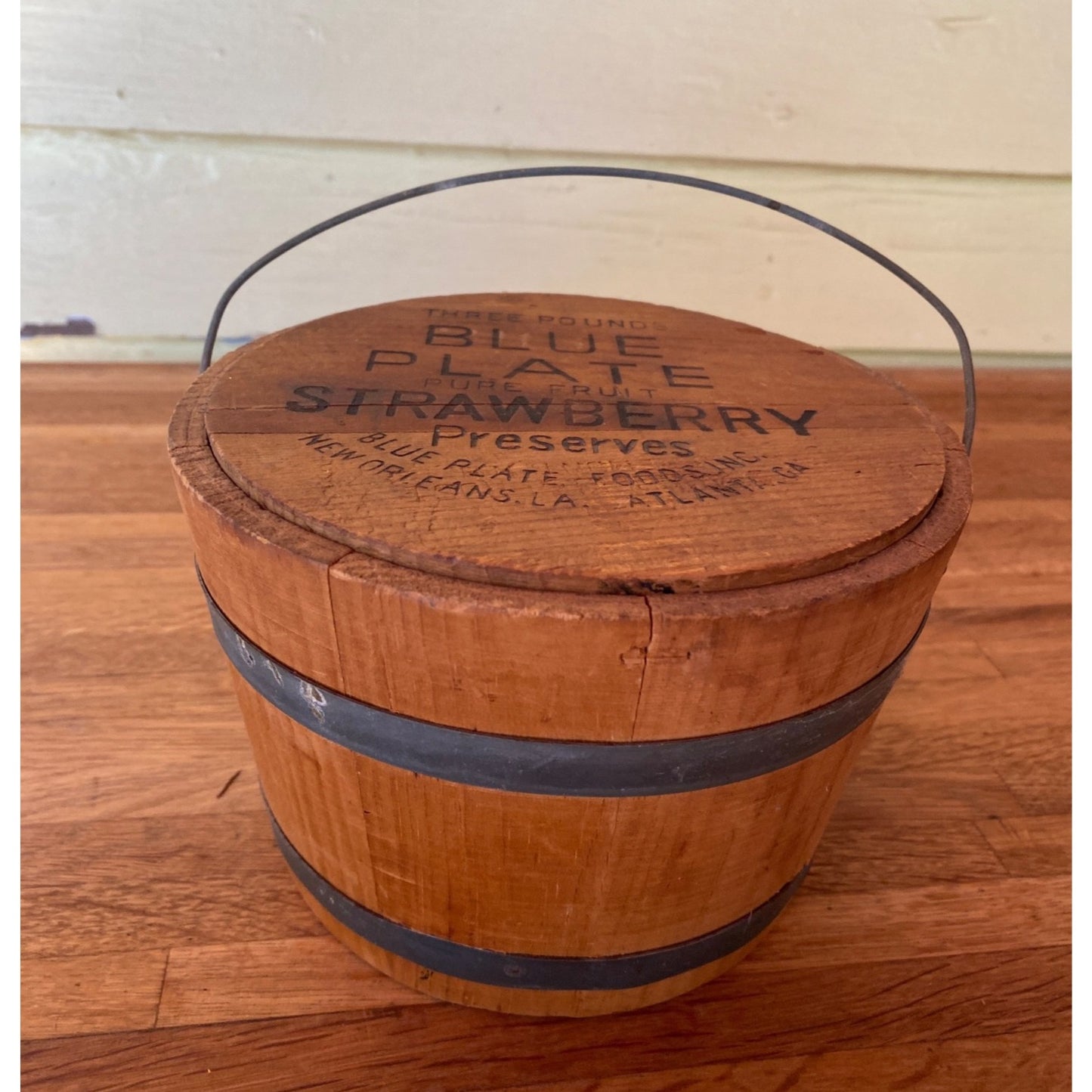 Vintage Blue Plate 3-Lb Strawberry Preserves Wooden Bucket With Lid & Handle