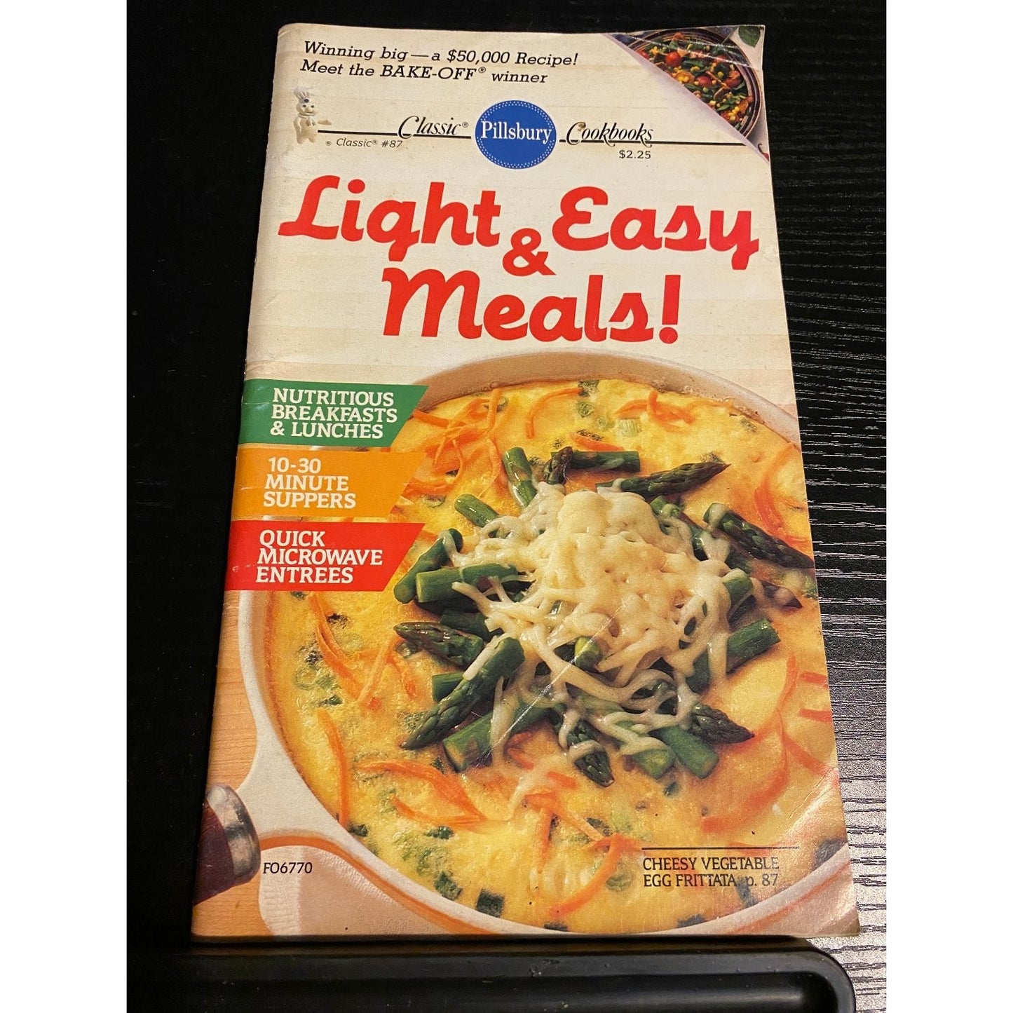Pillsbury Classic Cookbook Booklet 1988 Light & Easy Meals! Nutritious Recipes