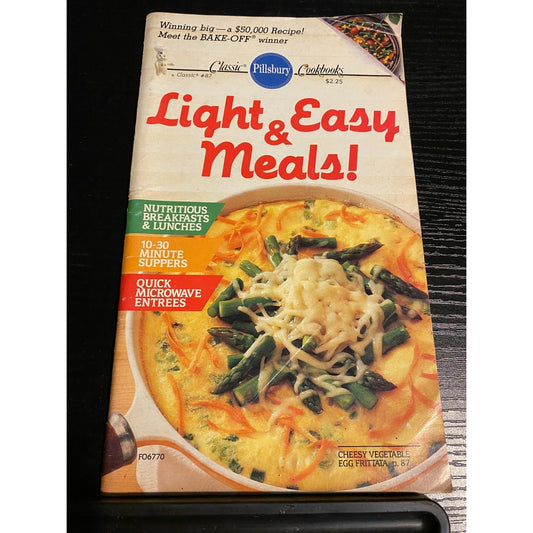 Pillsbury Classic Cookbook Booklet 1988 Light & Easy Meals! Nutritious Recipes