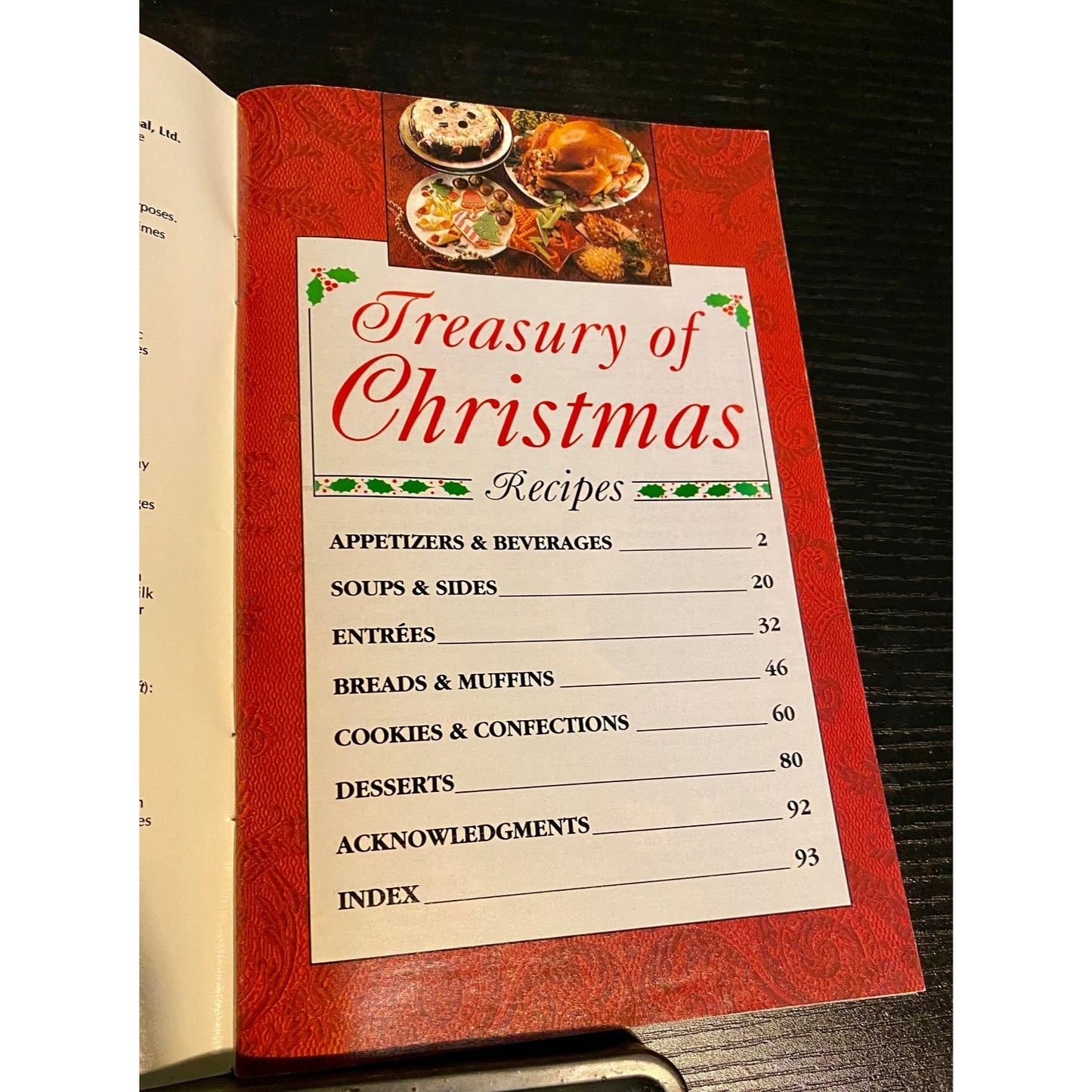 Favorite Brand Name 1993 Treasury of Christmas Recipes  Special Edition Booklet