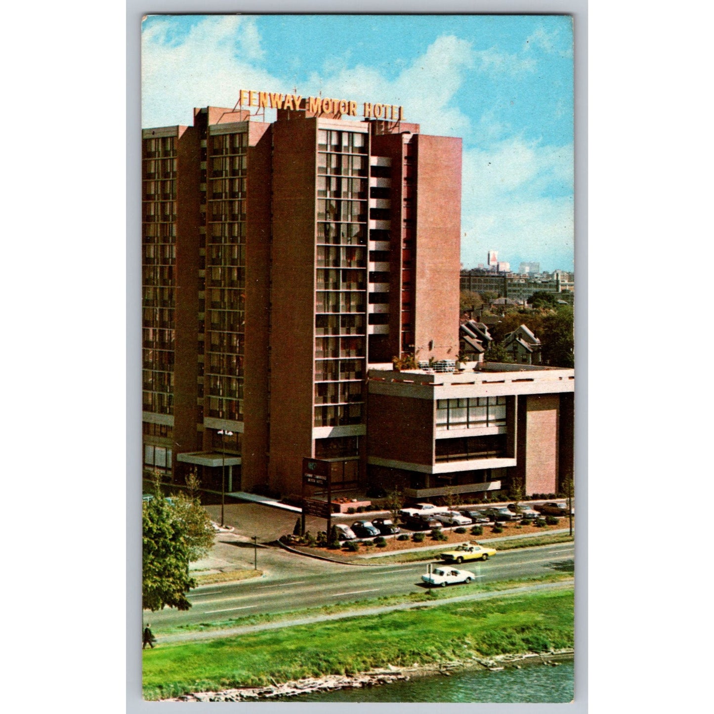 Cambridge CT Connecticut Fenway Cambridge Motor Hotel Charles River Postcard