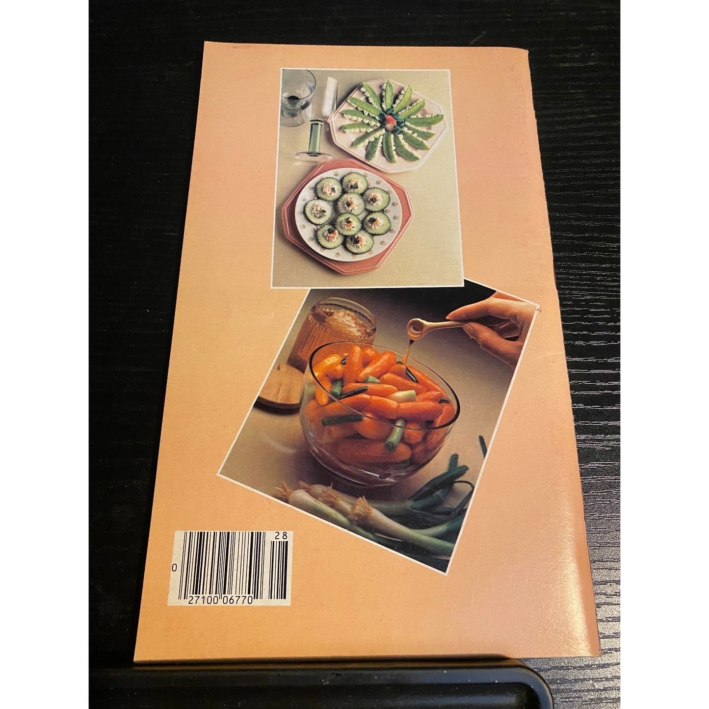 Pillsbury Classic Cookbook Booklet 1983 Fresh Fruits & Vegetables Recipes