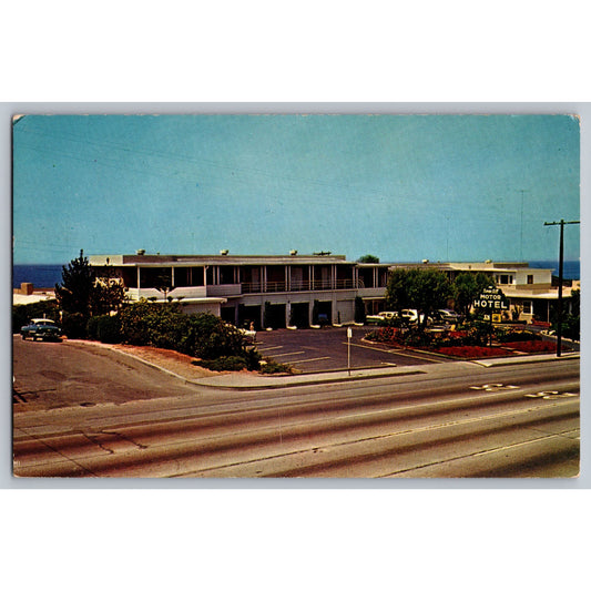 Laguna Beach CA California The Seacliff Motel 1950s Chrome Postcard Unused