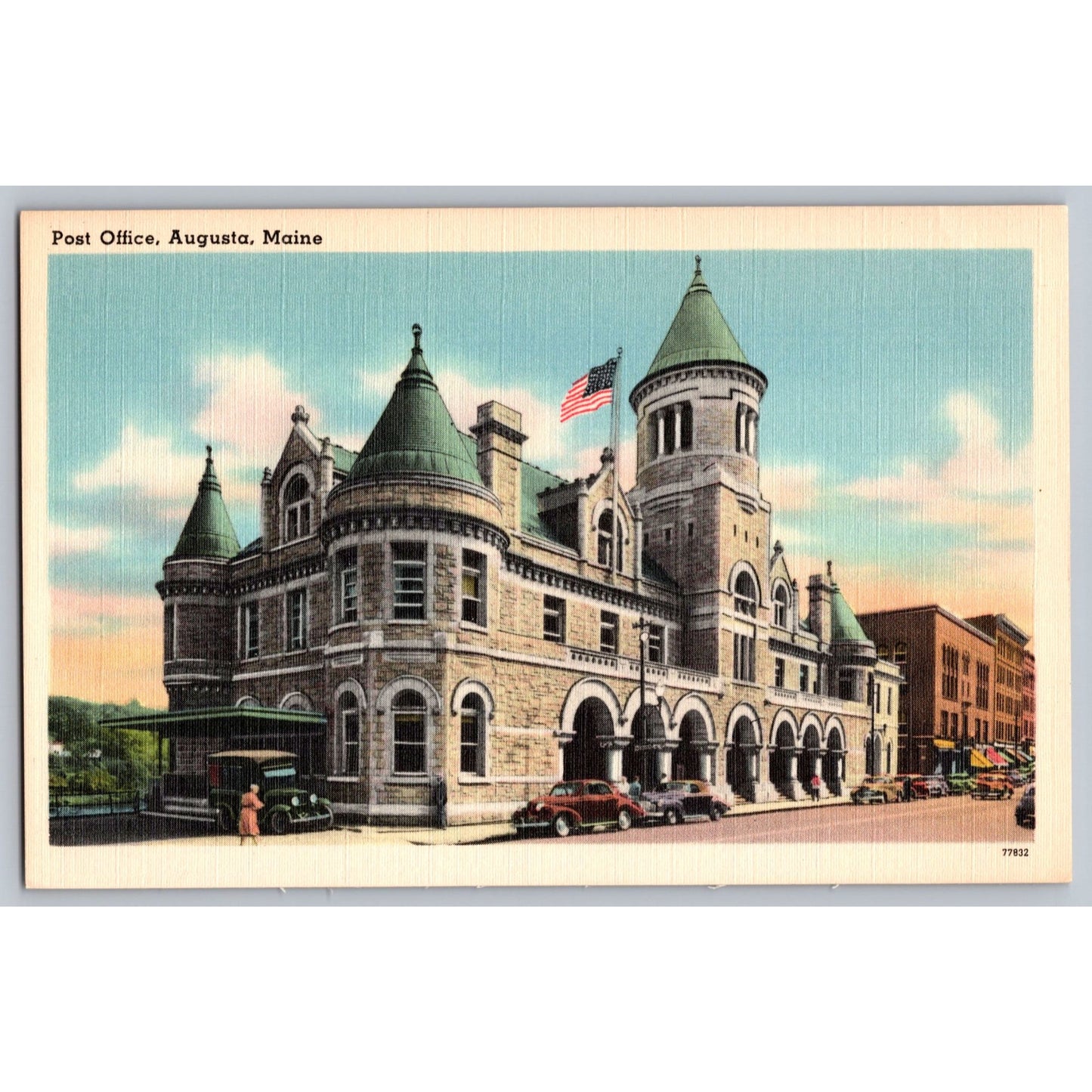 Augusta ME Maine Post Office White Border Postcard Unused Augusta News Co