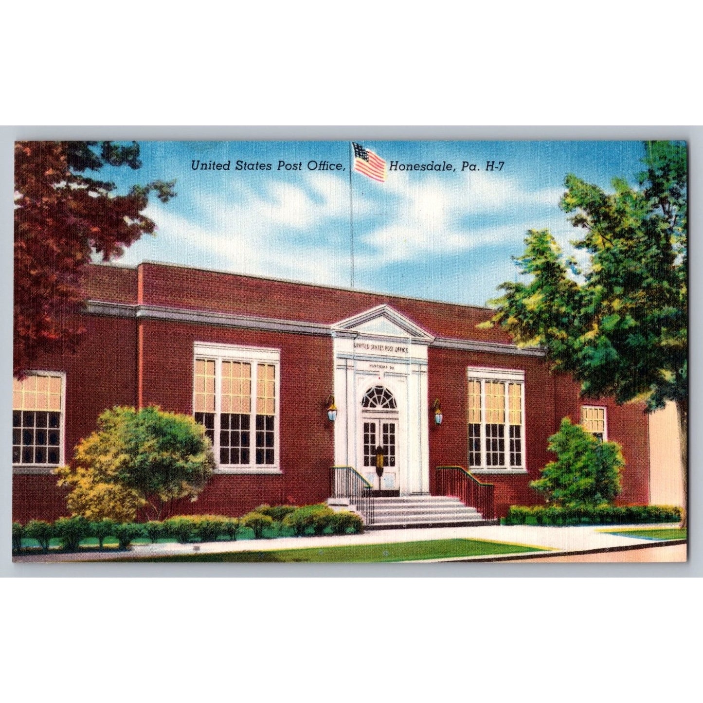 Honesdale PA Pennsylvania United States Post Office Linen Postcard Unused