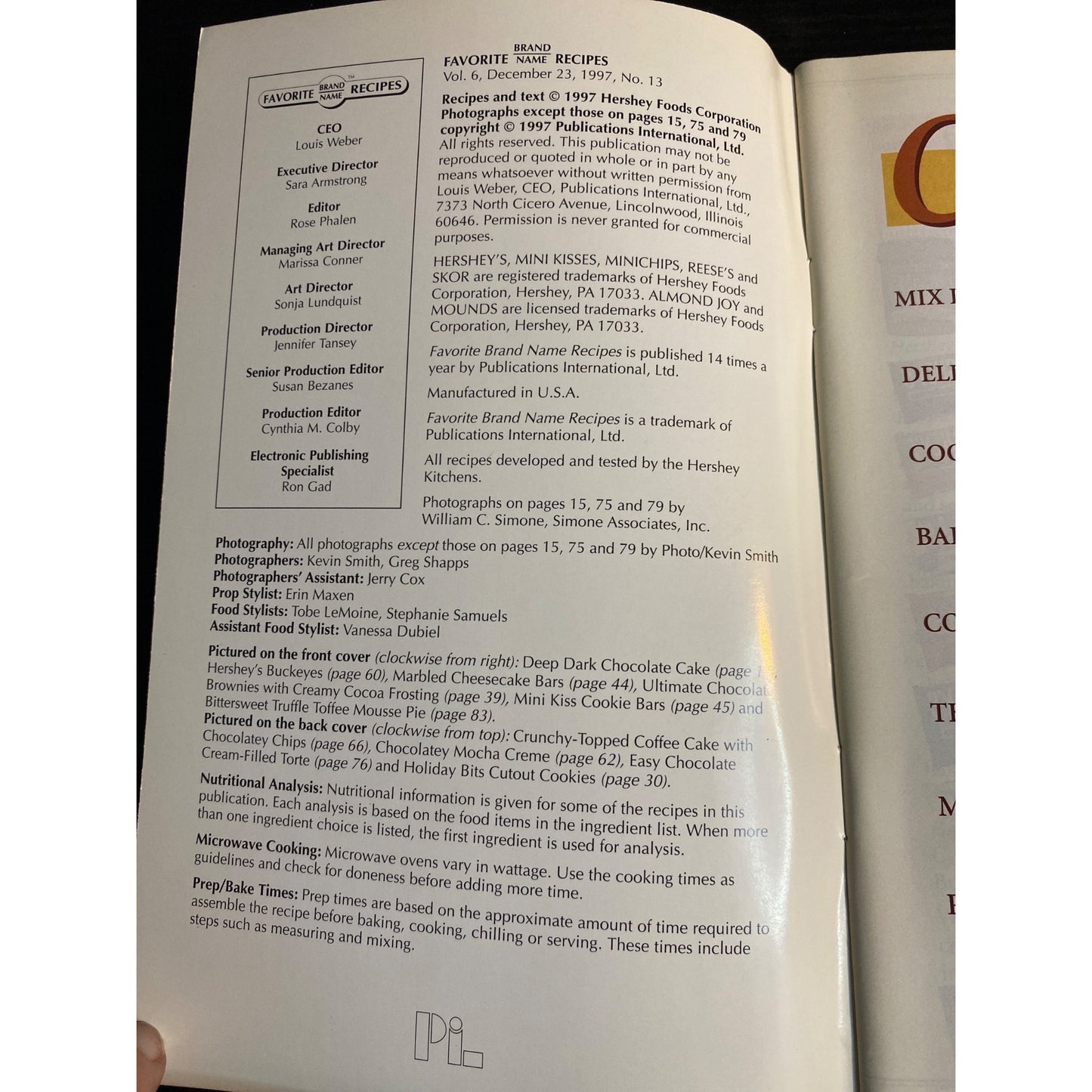 Hersheys Best-Loved Recipes Cookbook Chocolate Desserts & Treats Favorite Brand Name Recipes