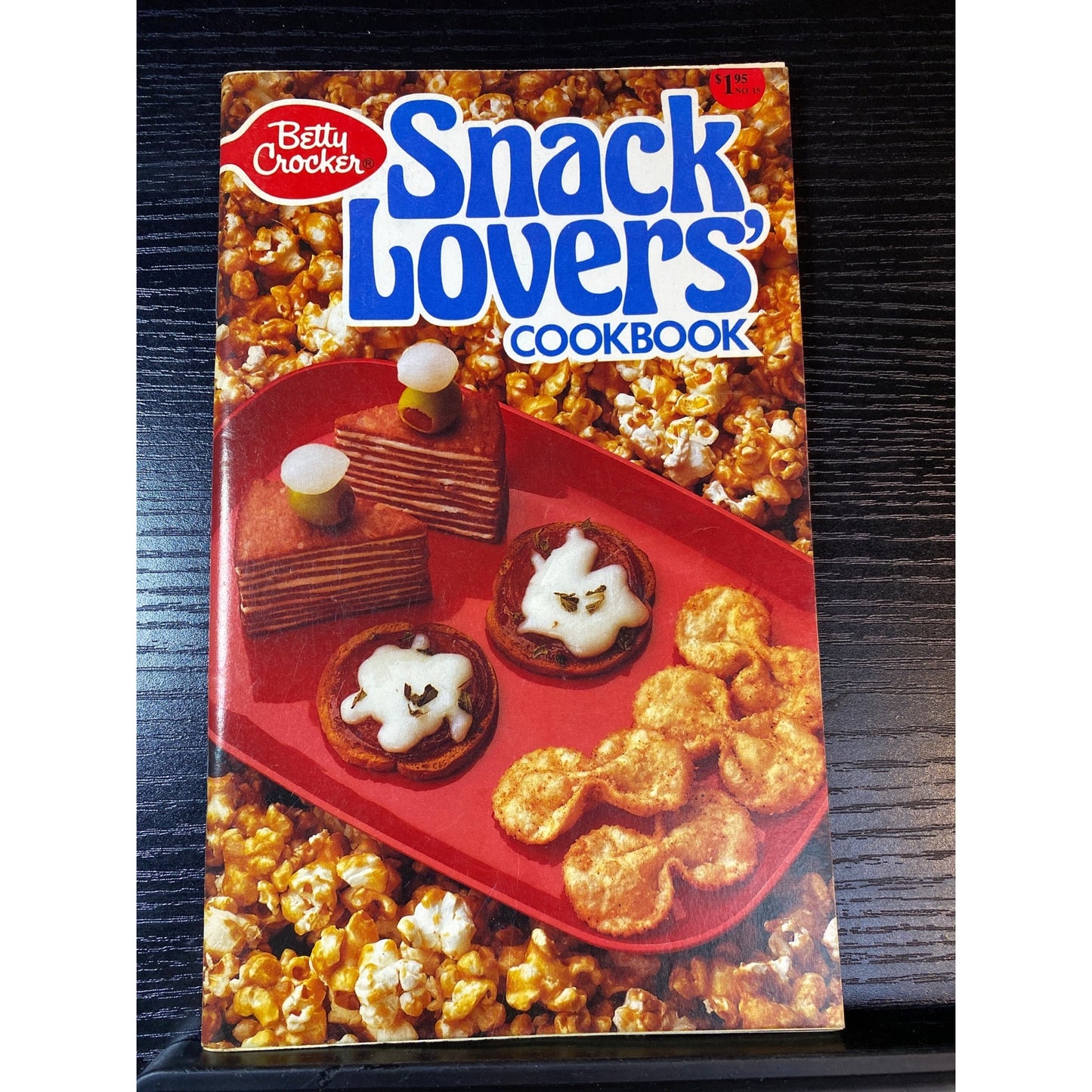 Betty Crocker Snack Lovers Cookbook 1986 Vintage Paperback Recipe Book