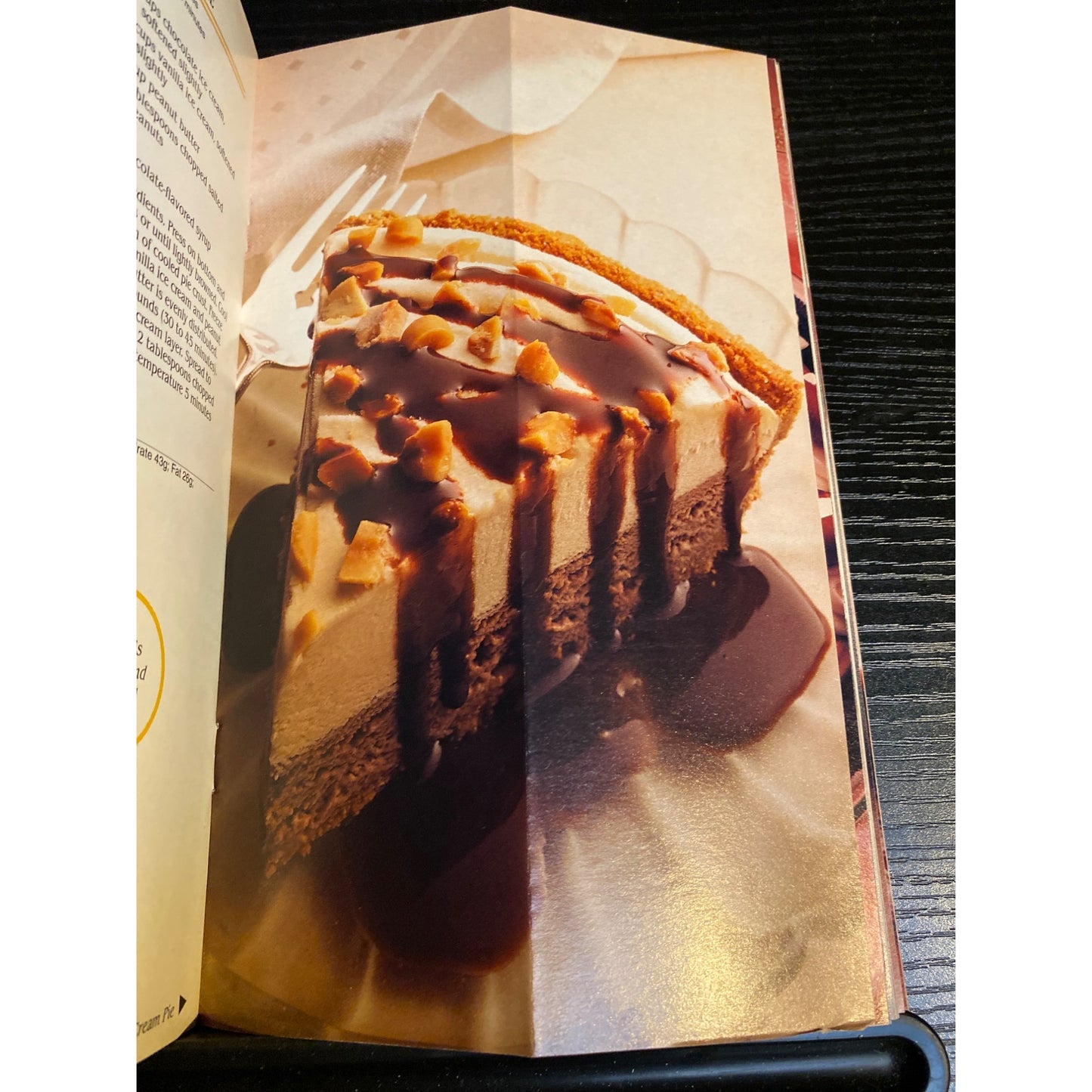 Cookbook Booklet Land O Lakes Favorites Recipes #19 Cookies Pies Desserts & More