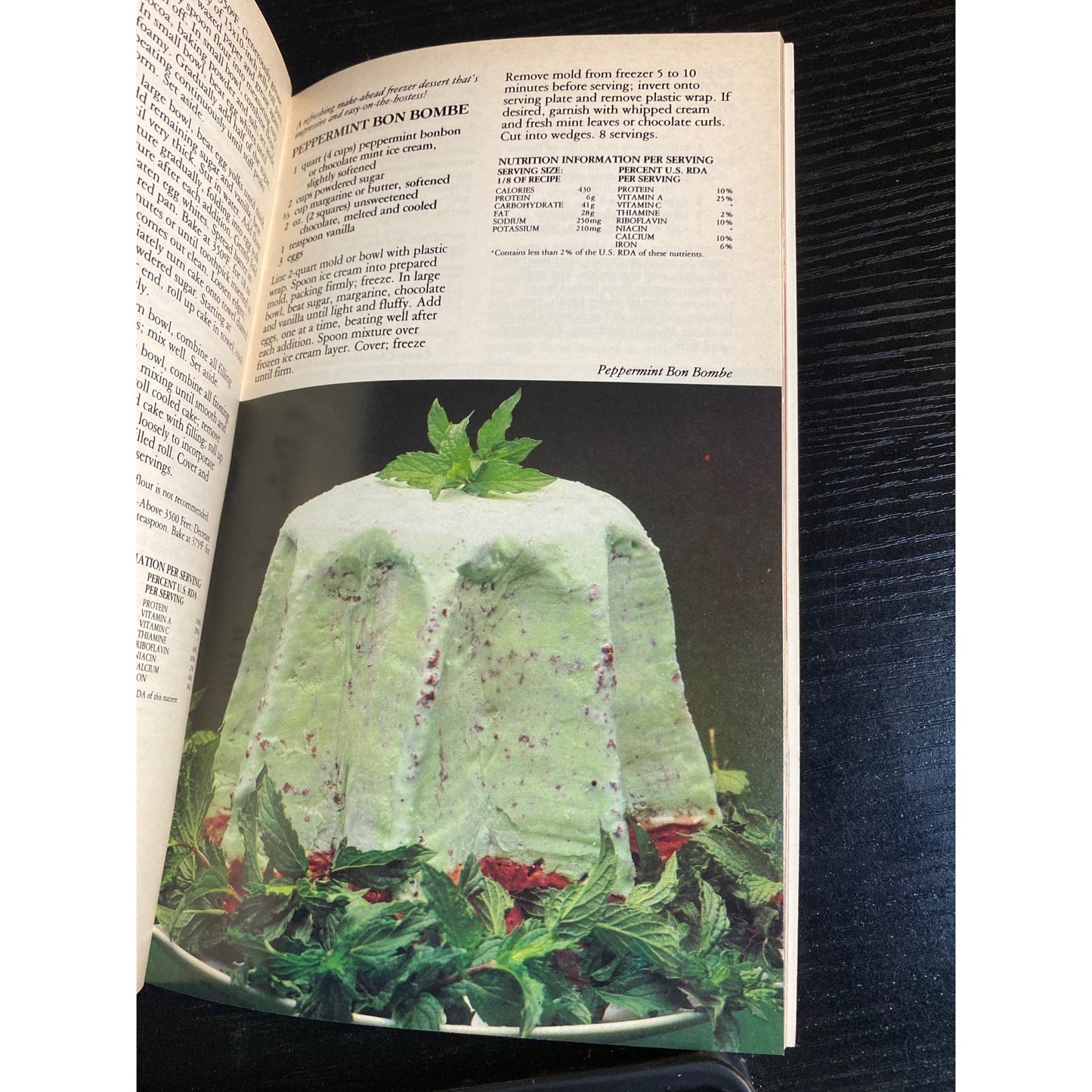 Pillsbury Chocolate Lovers Cookbook Paperback Booklet 1984 Dessert