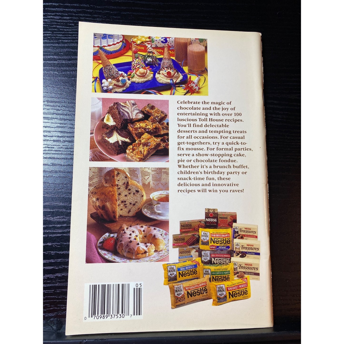 Nestlé Entertaining Toll House Cookbook Booklet 1991 Chocolate Desserts Snacks
