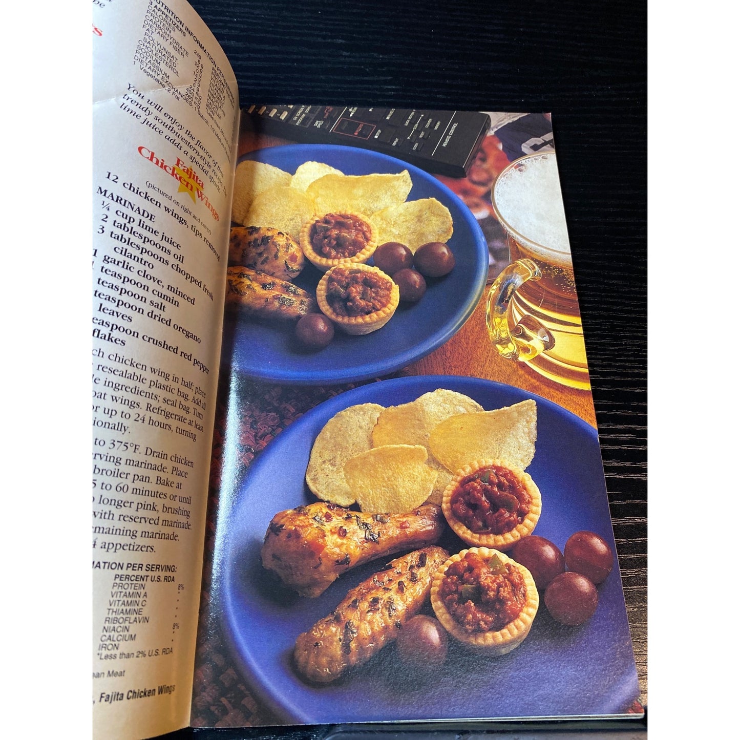 Pillsbury Classic Cookbooks #155 Appetizers & Snacks Recipes January 1994