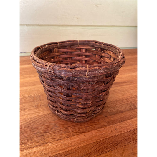 Vintage Handwoven Grape Vine Basket With Wooden Base Cover Pot 5 1/4" X 7 1/4"