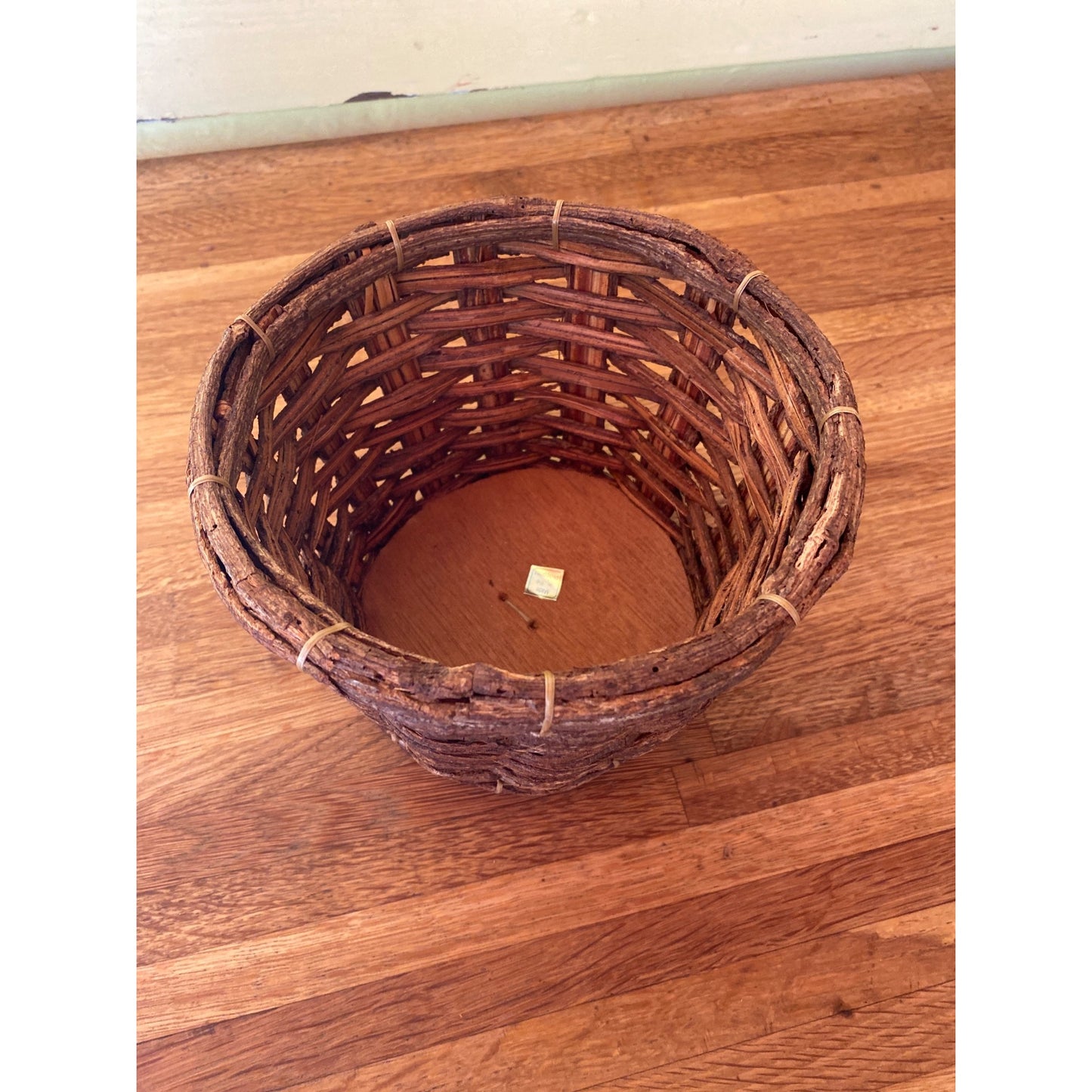 Vintage Handwoven Grape Vine Basket With Wooden Base Cover Pot 5 1/4" X 7 1/4"