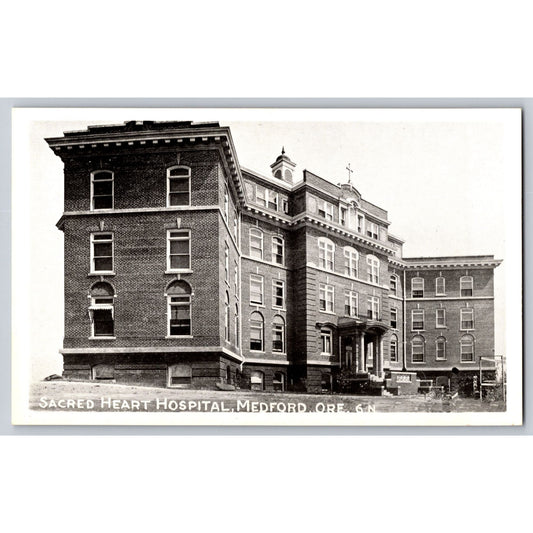 Medford OR Oregon Sacred Heart Hospital Divided Back Postcard Pacific Novelty