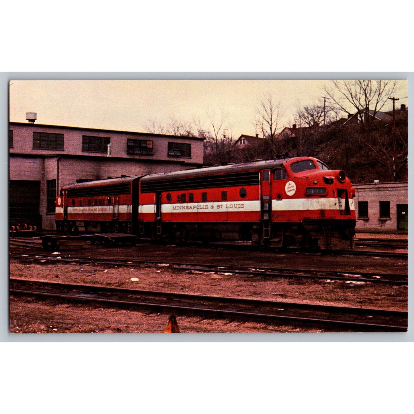 Train Minneapolis & St Louis Railroad Diesel Units #422 #407 Minnesota Postcard