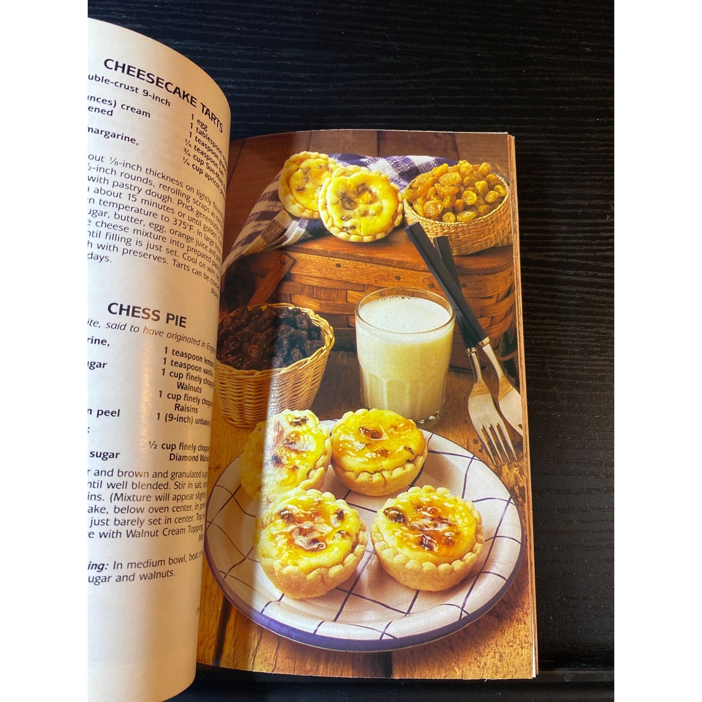 Best Recipes Cookbook Booklet Sun-Maid Raisins Diamond Walnuts 1987 Holiday