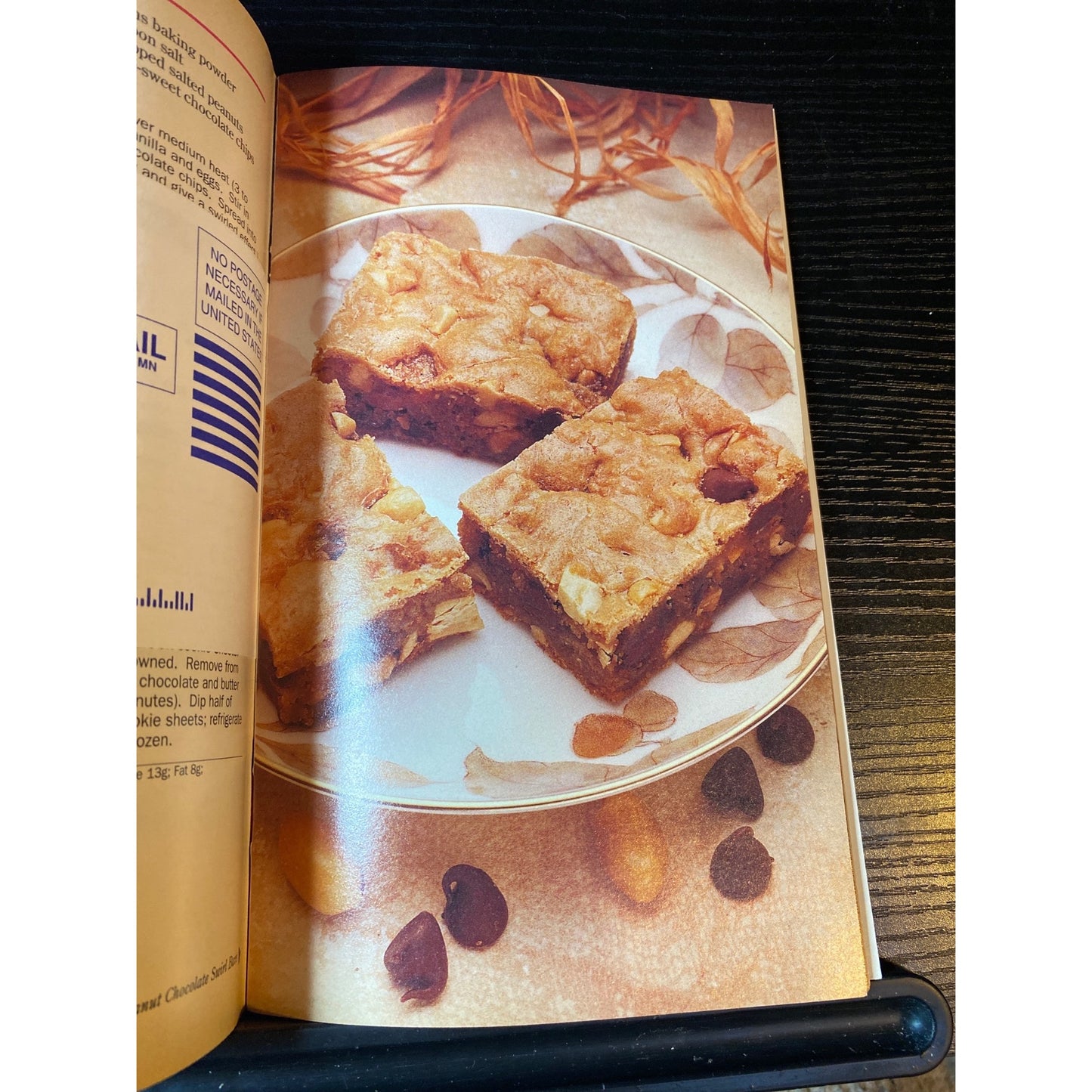 Land O Lakes Cookbook Booklet Chocolate! Elegant & Easy Cookies Pies Cheesecakes