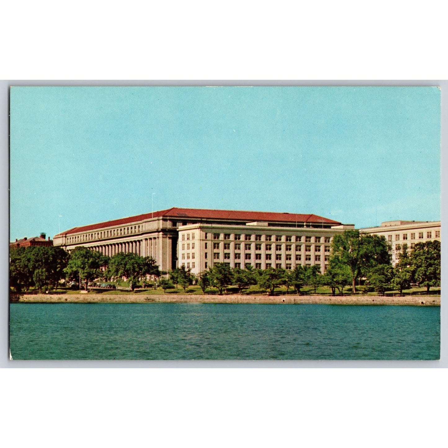 Washington DC Bureau of Engraving Chrome Postcard Unused Silberne