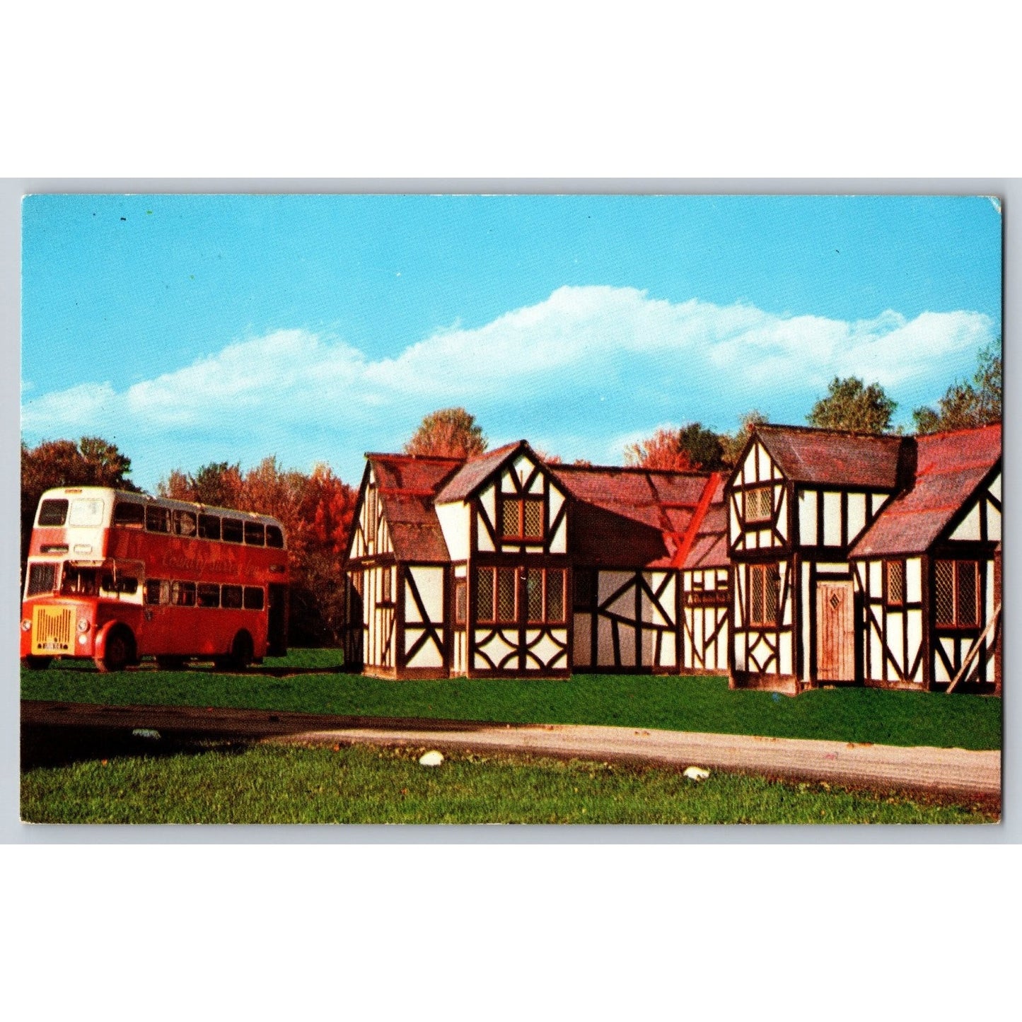 Surrey England Kelleys Golden Hinde Double Decker Bus Chrome Postcard Unused