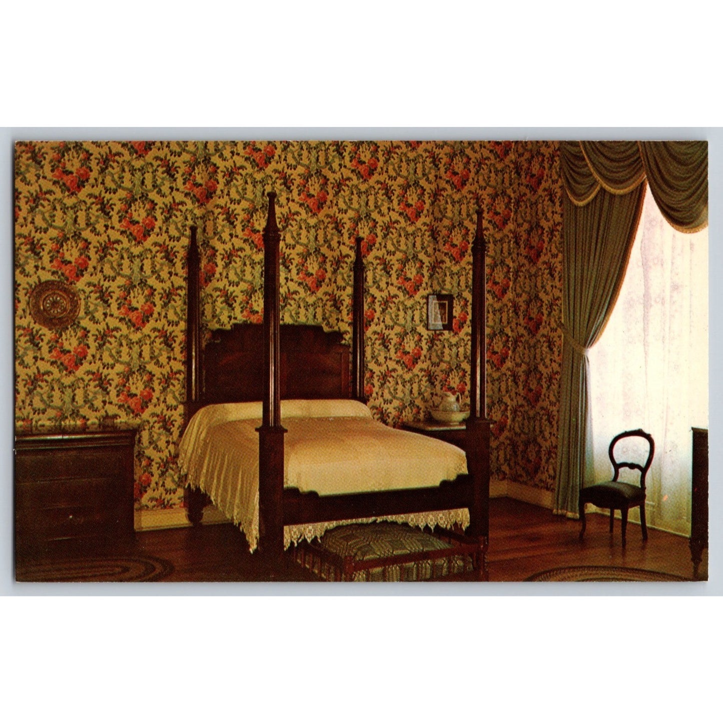 Bardstown KY Kentucky Old Kentucky Home Girl's Bedroom Chrome Postcard Unused